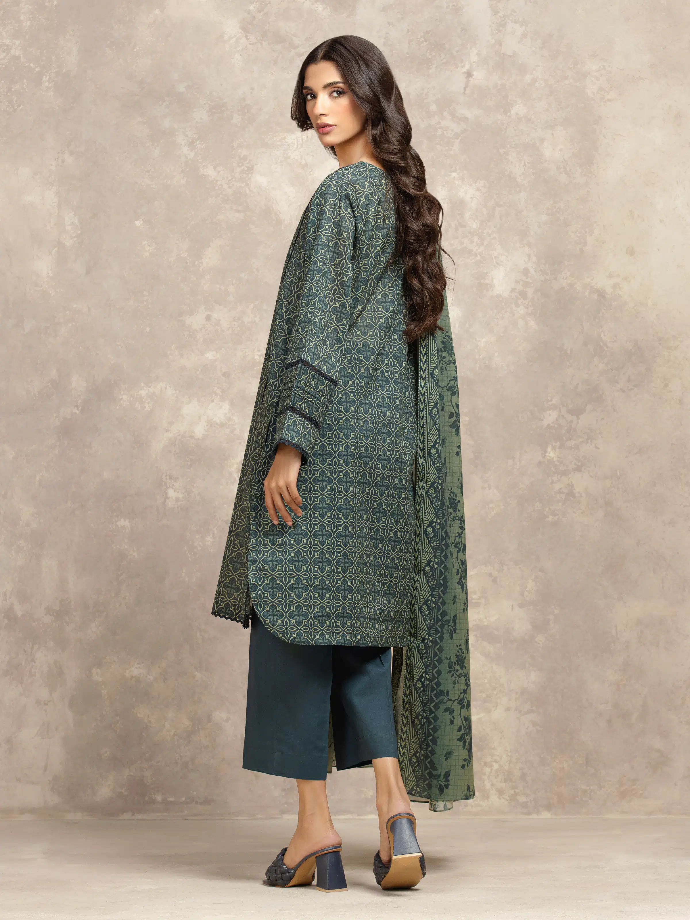 Printed Khaddar Suit - EWU5A3-36047-3P - Image 6