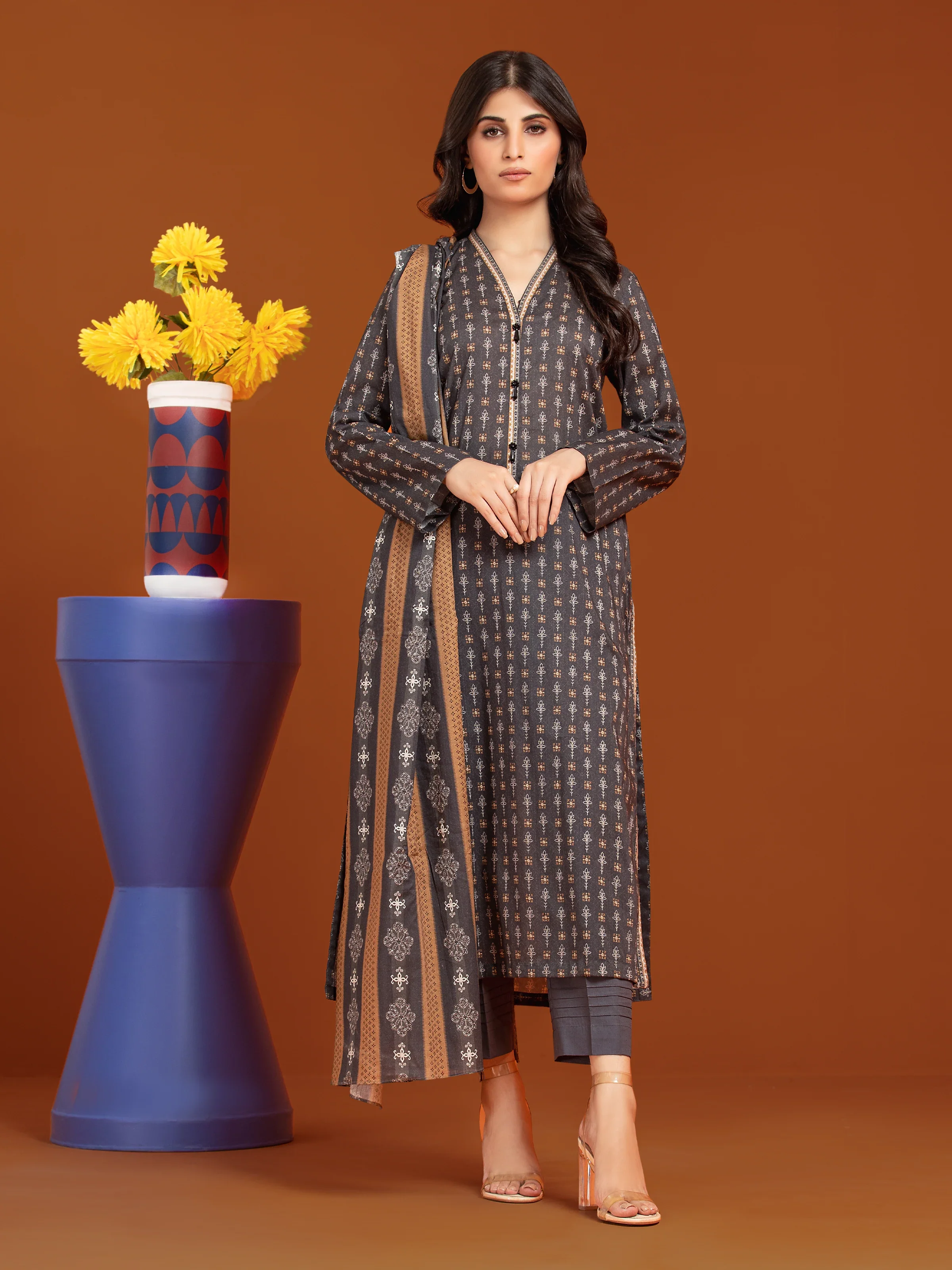 Printed Khaddar Suit - EWU24A3-27046-3P