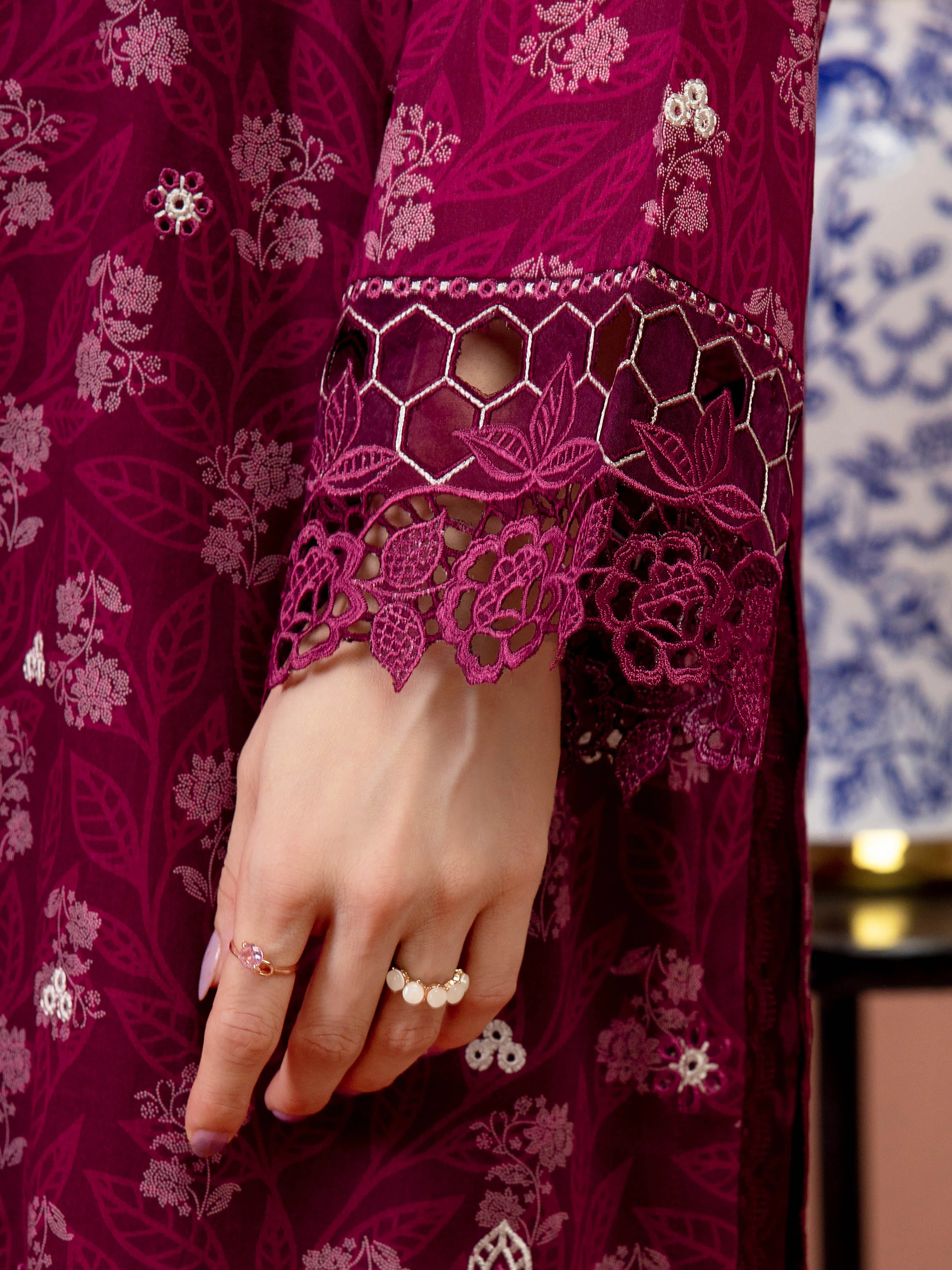 Embroidered Lawn Suit - EWU5V1-31427-3P - Image 5