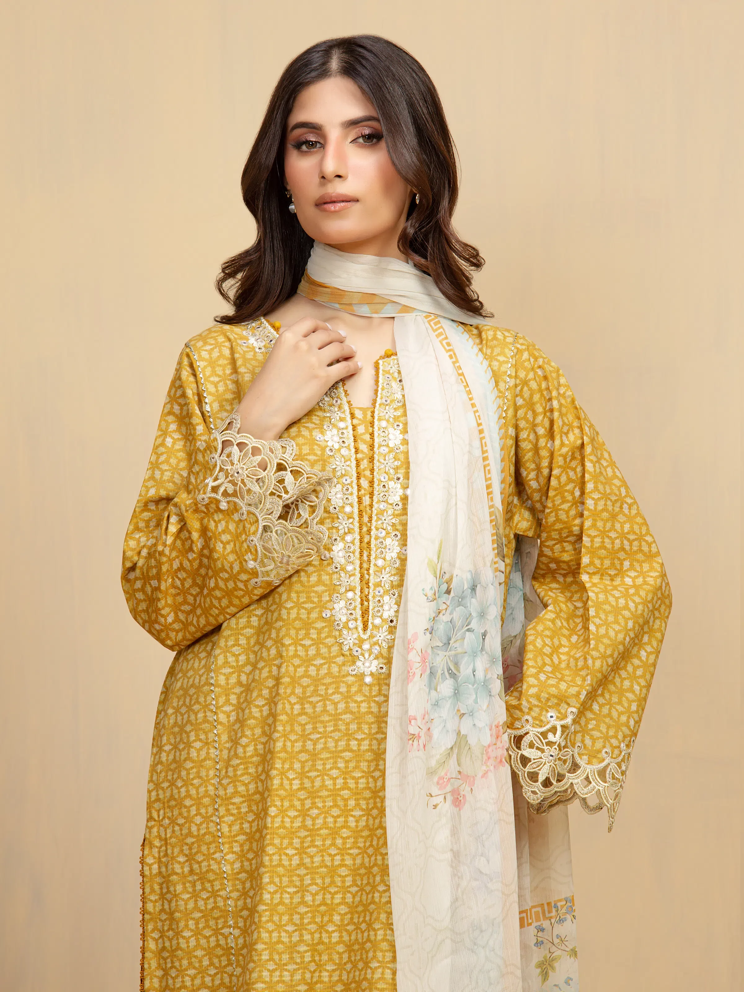 Embroidered Lawn Slub Suit - EWU5V1-31901-3P - Image 2