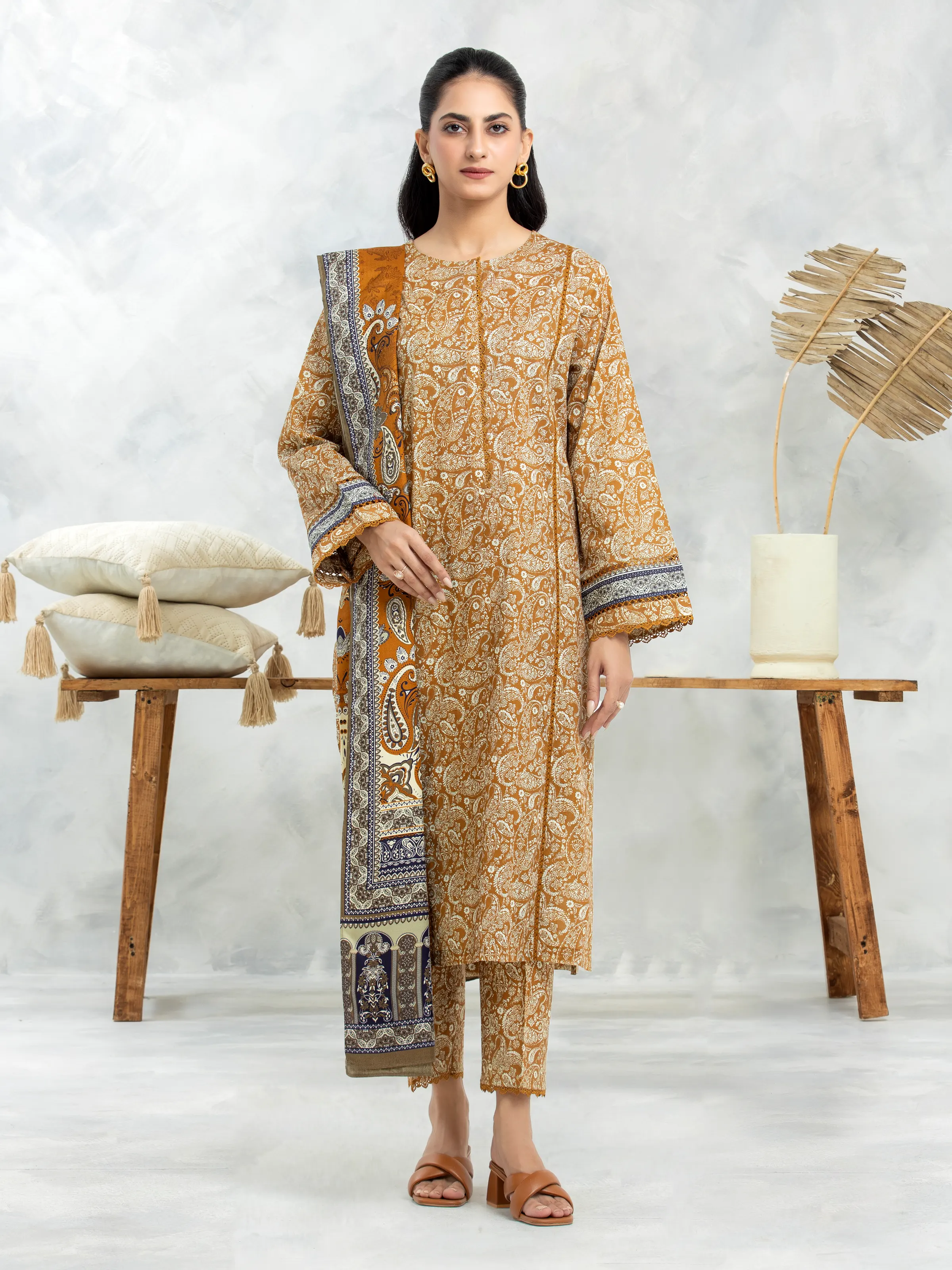 Printed Khaddar Suit - EWU24M3-089-3P