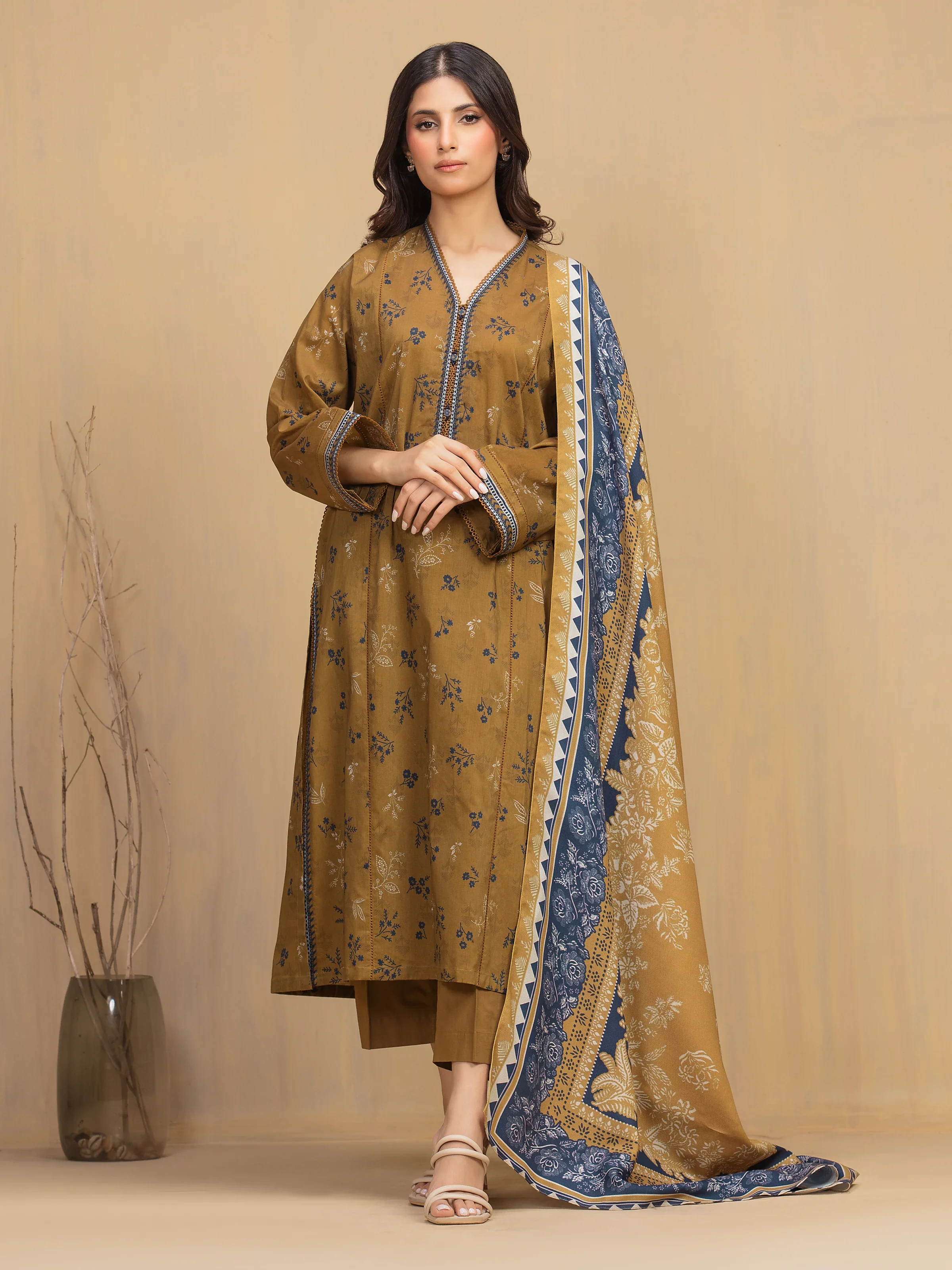 Printed Khaddar Suit - EWU5M3-014-3P