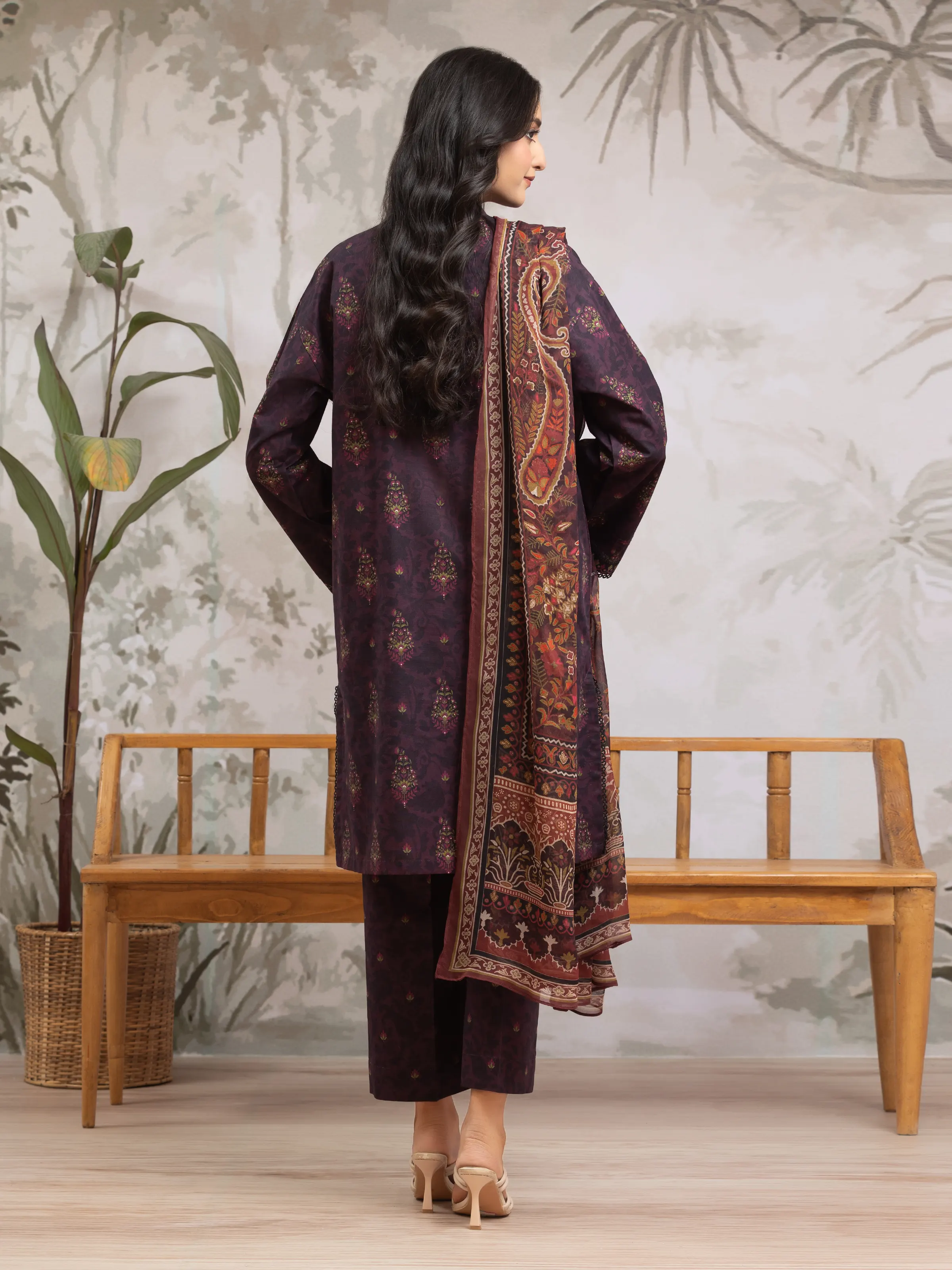 Printed Khaddar Shirt Dupatta - EWU24M2-171SD - Image 5