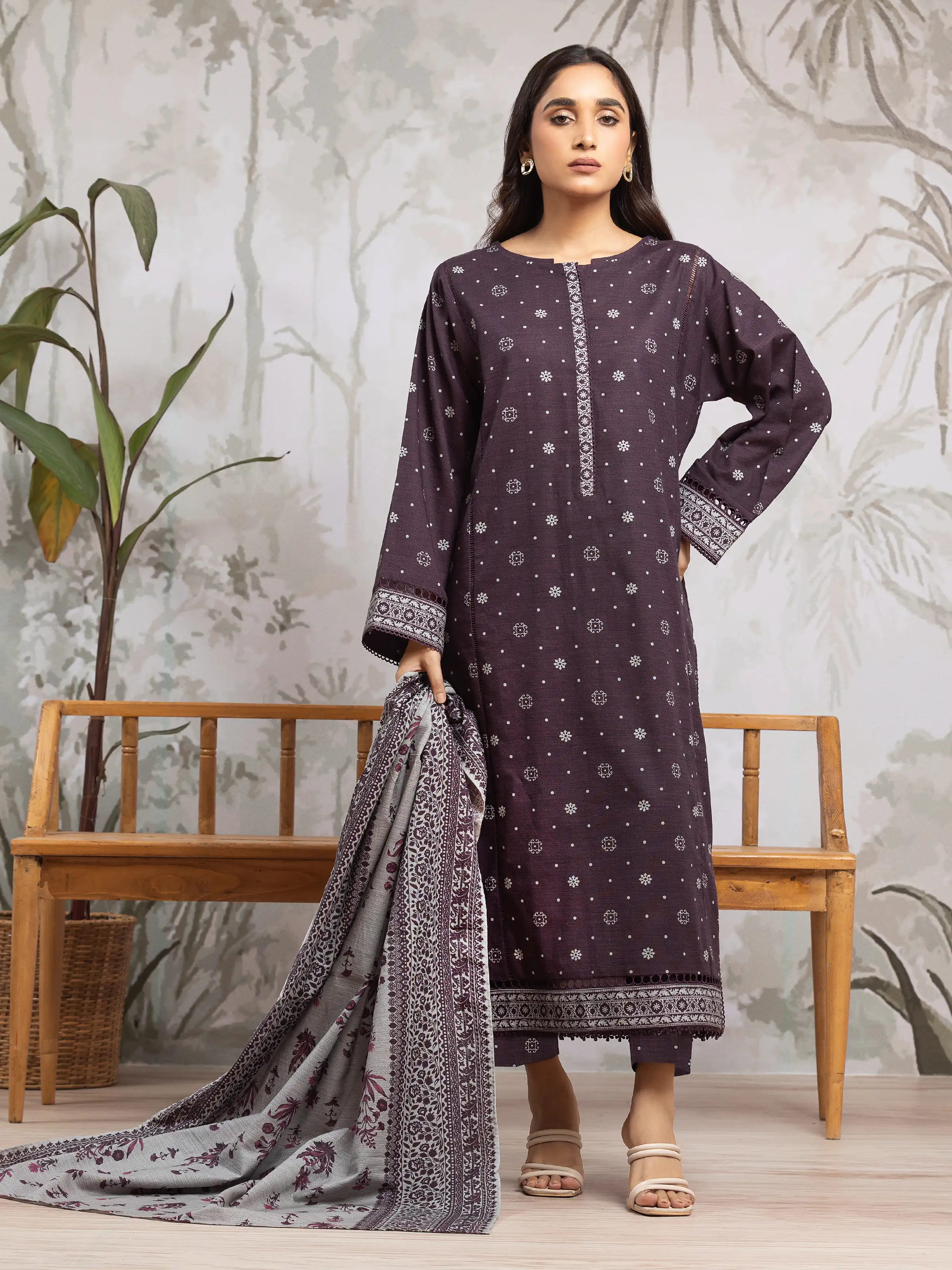 Printed Khaddar Suit - EWU24A3-29585-3P