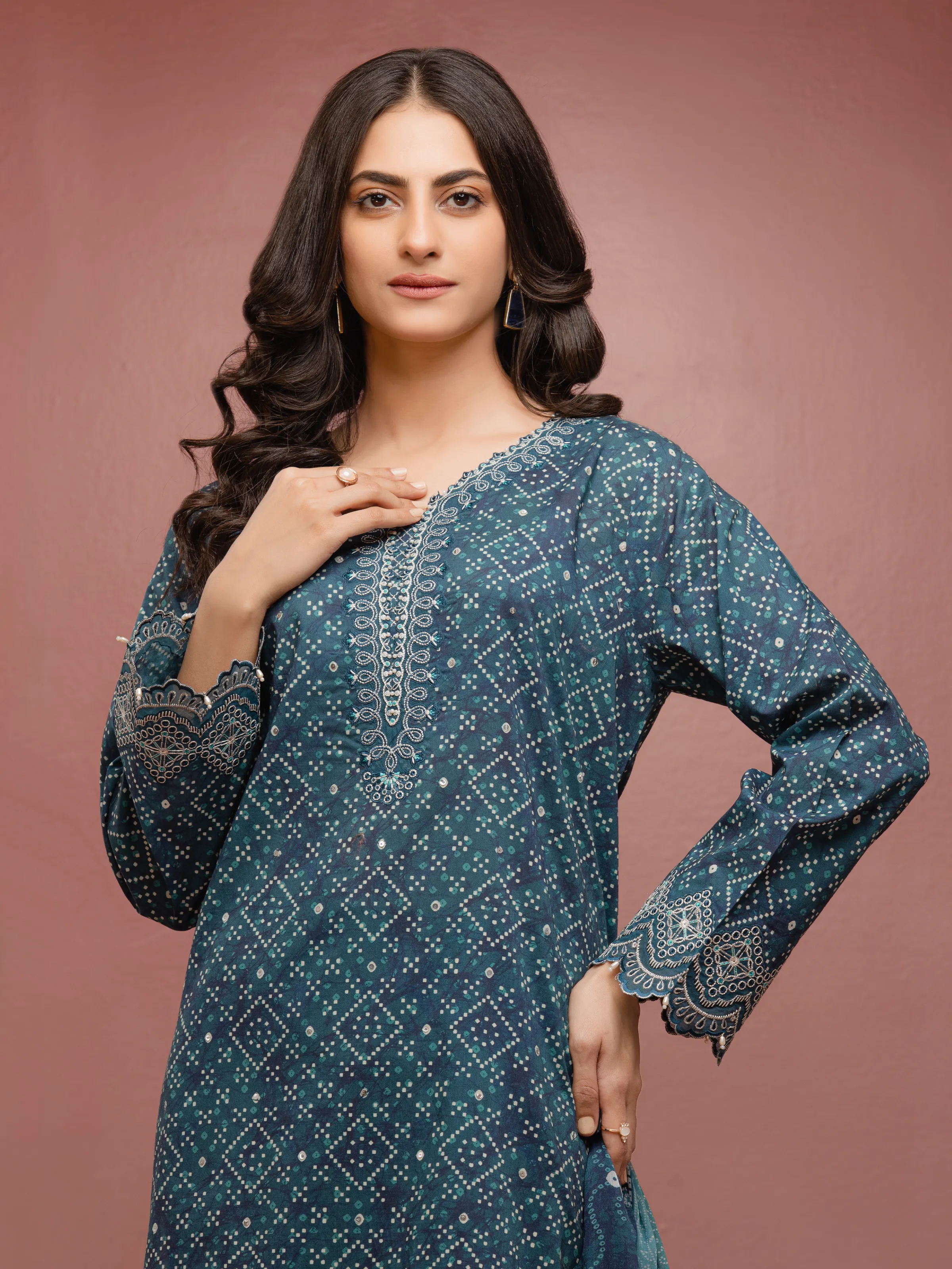 Embroidered Cambric Suit - EWU5V2-31047-3P - Image 3