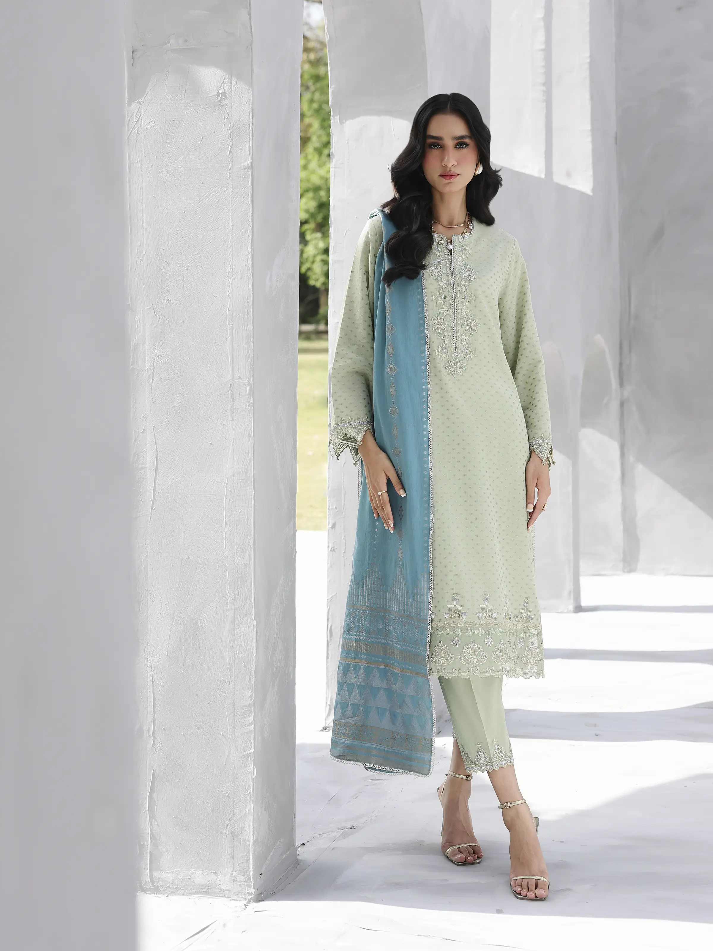 Embroidered Jacquard Suit - EWU6V3-33462-3P - Image 5