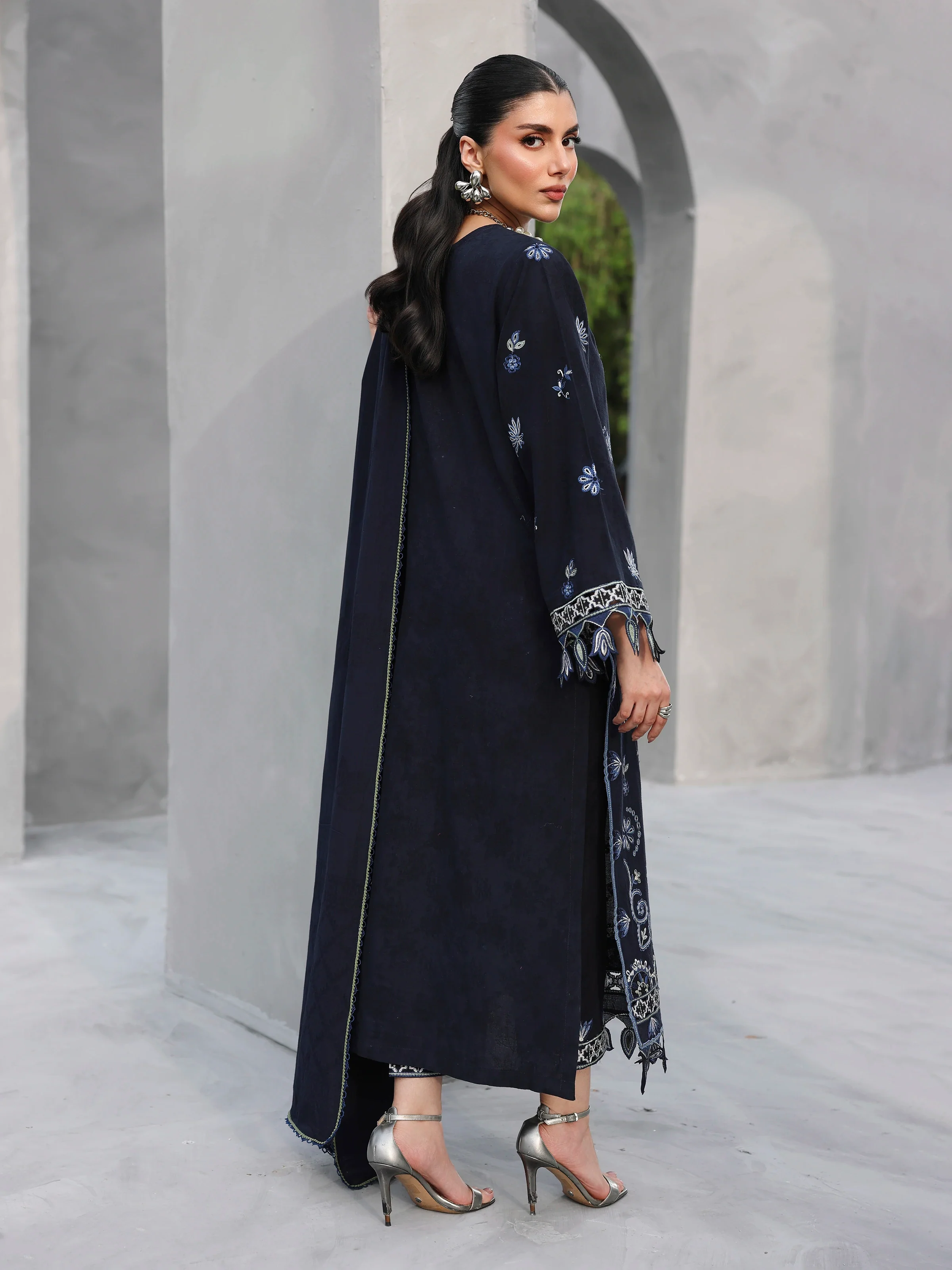 Embroidered Jacquard Suit - EWU6V3-33468-3P - Image 6