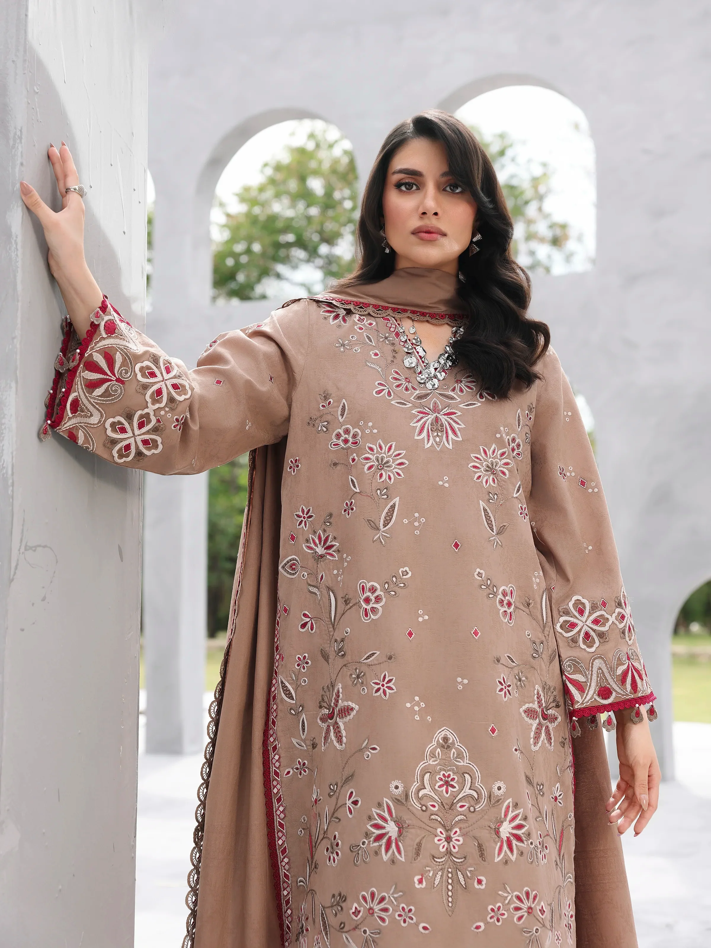 Embroidered Jacquard Suit - EWU6V3-33469-3P - Image 4