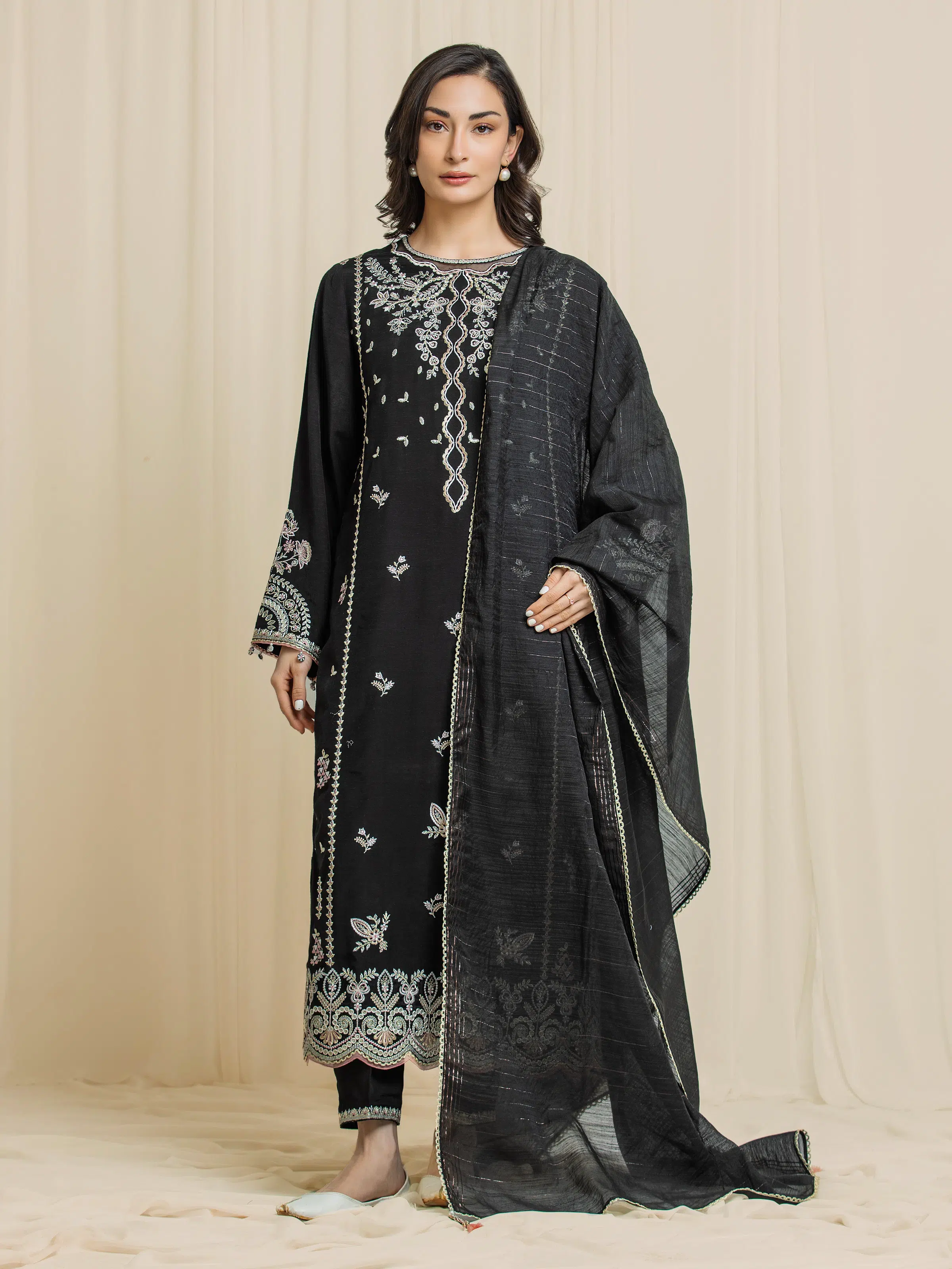 Embroidered Karandi Suit - EWU6V22-32094-3P