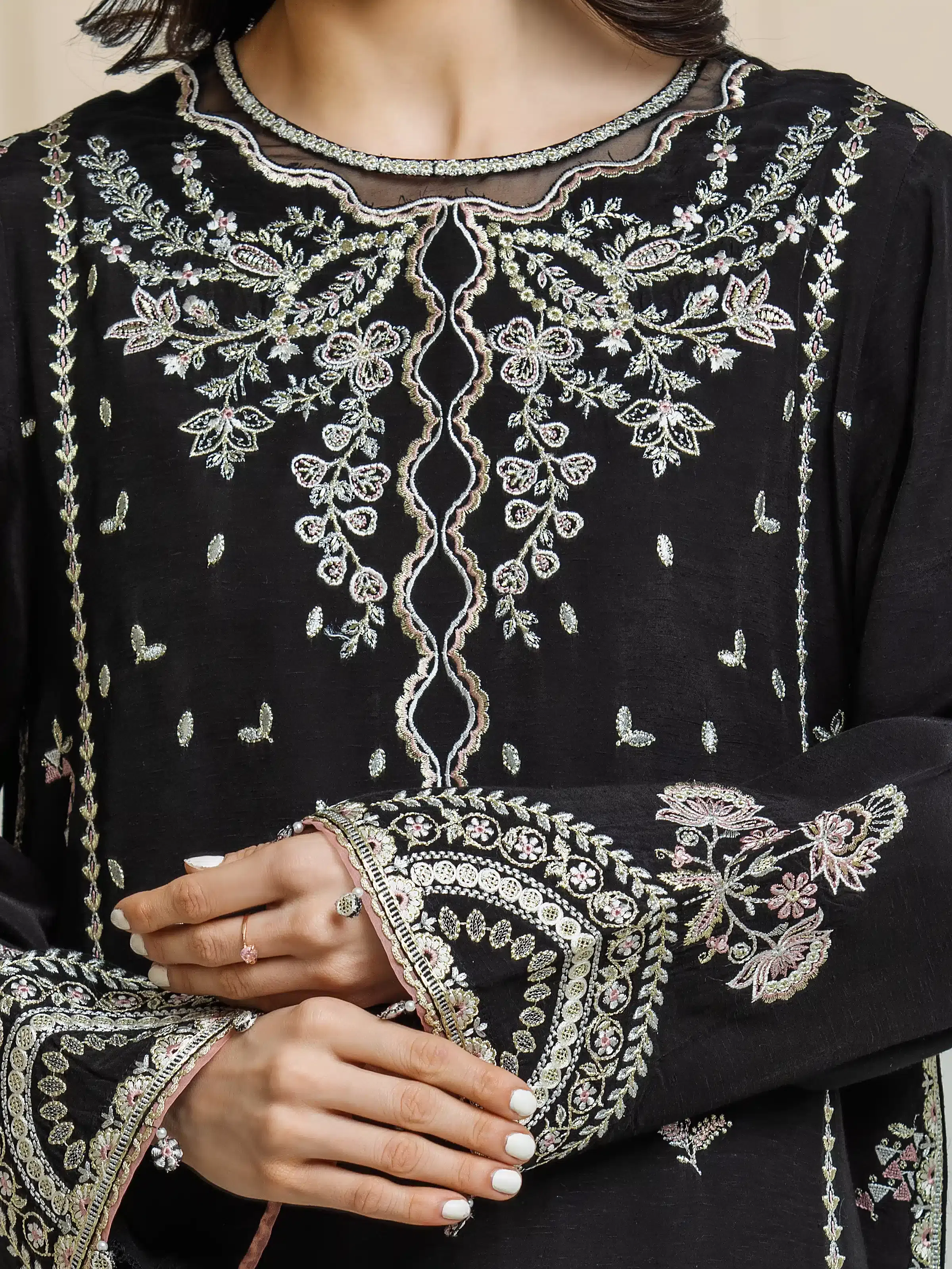 Embroidered Karandi Suit - EWU6V22-32094-3P - Image 4