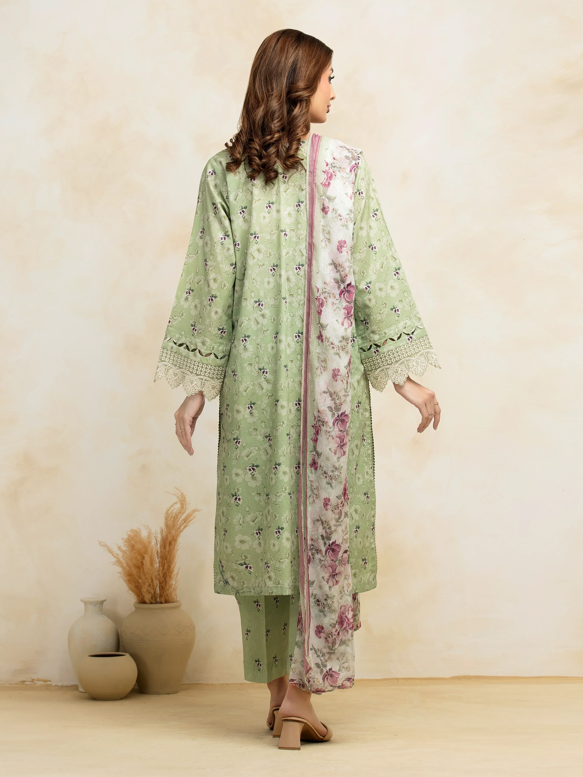 Embroidered Lawn Suit - EWU5V1-31094-3P - Image 6