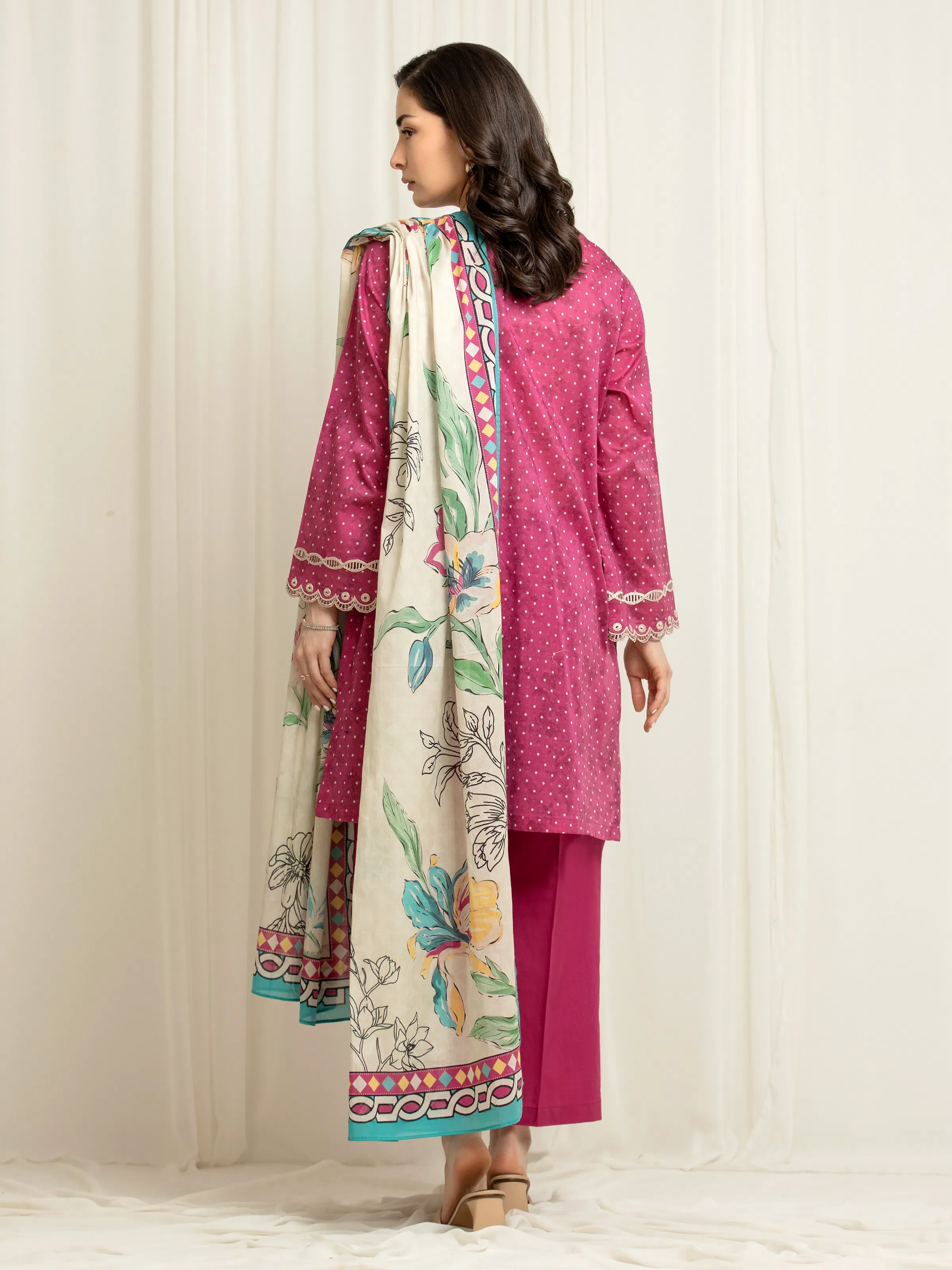 Embroidered Lawn Suit - EWU6V1-33005-3P - Image 6