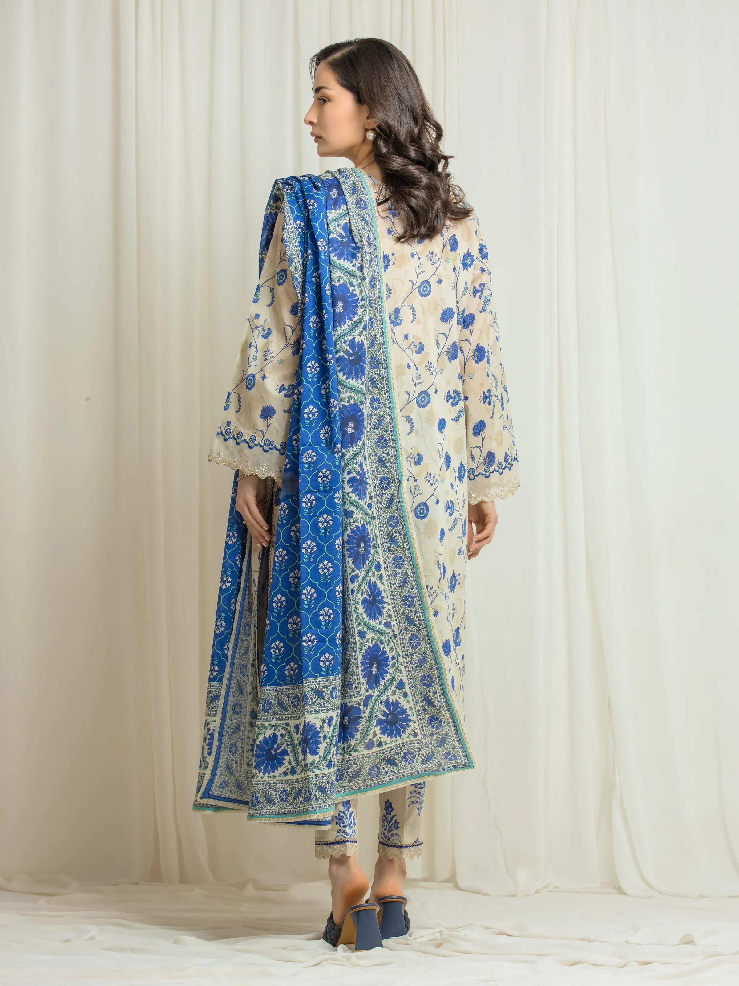Embroidered Lawn Suit - EWU6V1-33008-3P - Image 6