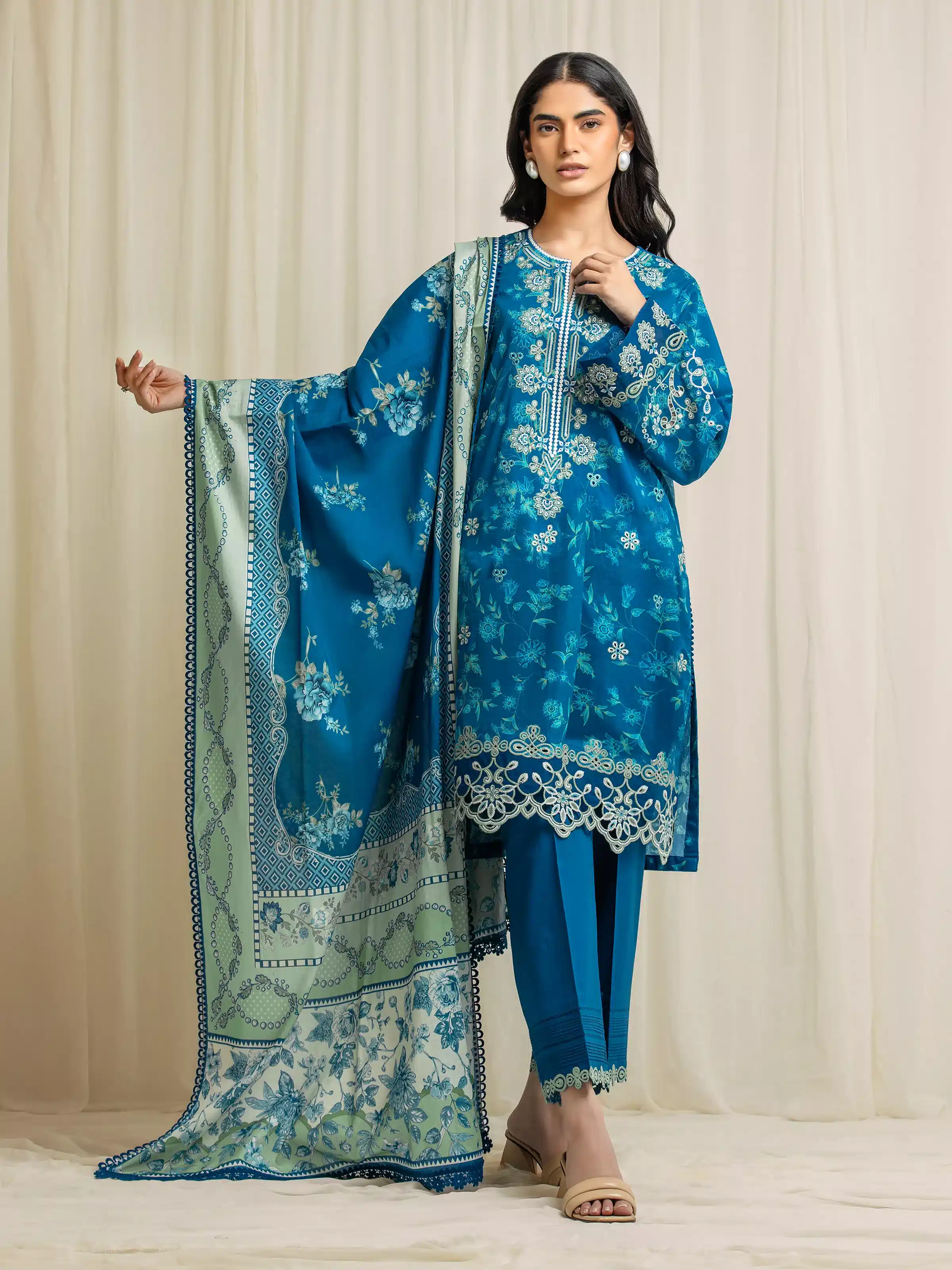 Embroidered Lawn Suit - EWU6V1-33020-3P