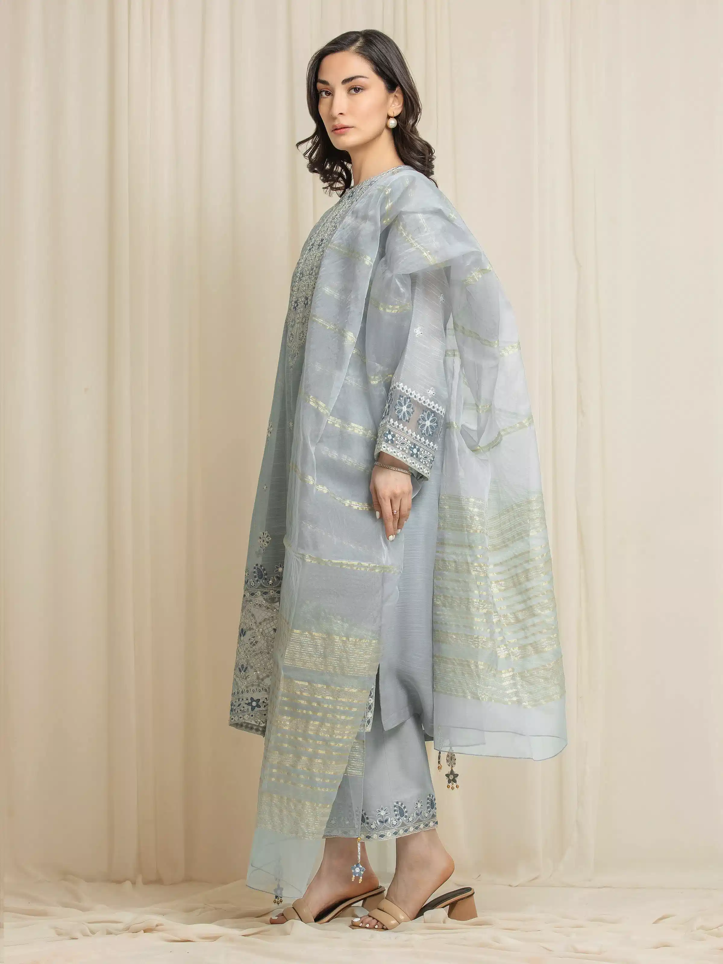 Embroidered Munar Suit - EWU6V21-32061-3P - Image 5