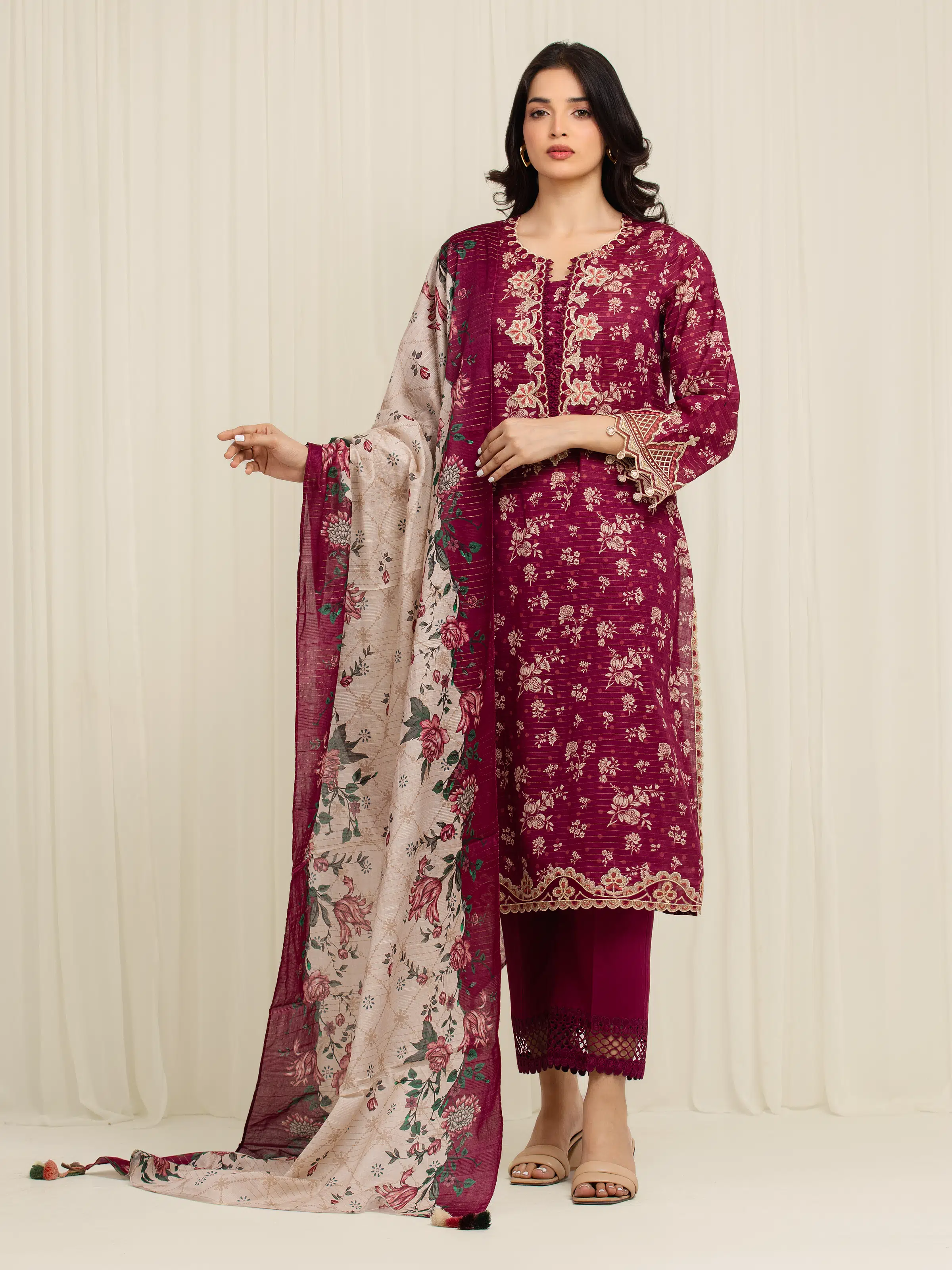 Embroidered Zari Lawn Suit - EWU6V23-33400-3P