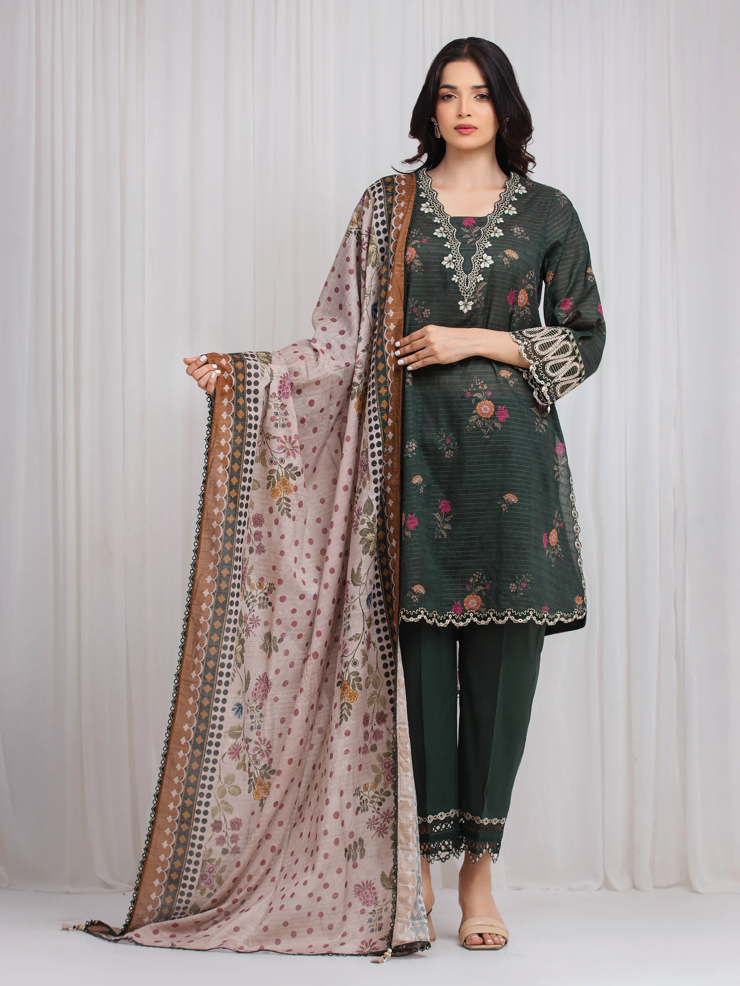 Embroidered Zari Lawn Suit - EWU6V23-33403-3P