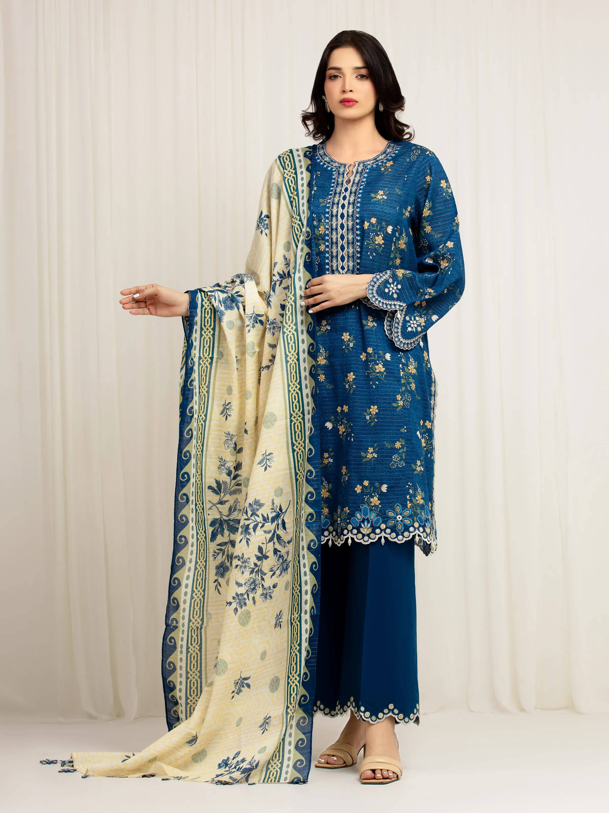 Embroidered Zari Lawn Suit - EWU6V23-33404-3P