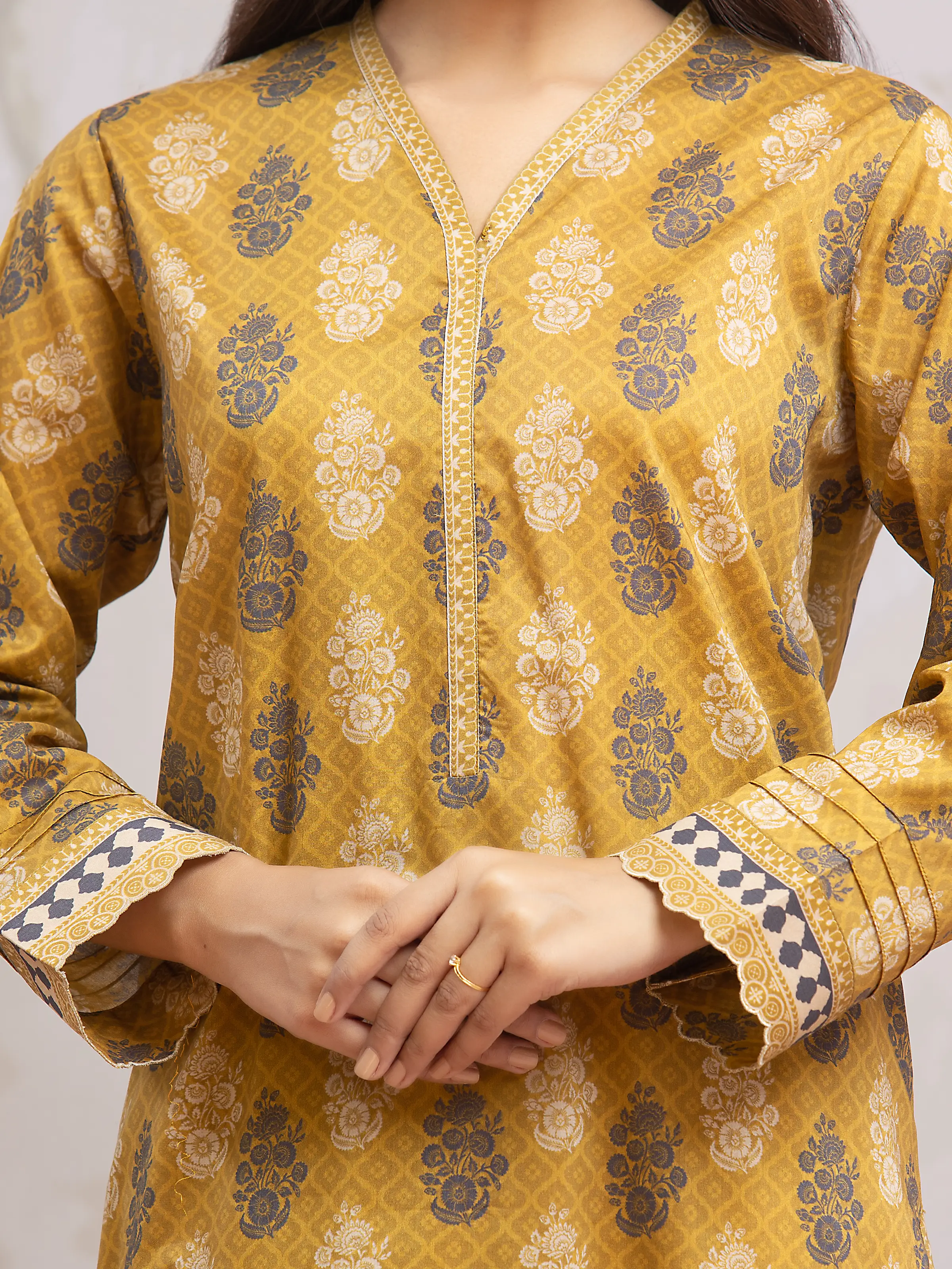 Printed Khaddar Suit - EWU24A3-29617-3P - Image 4