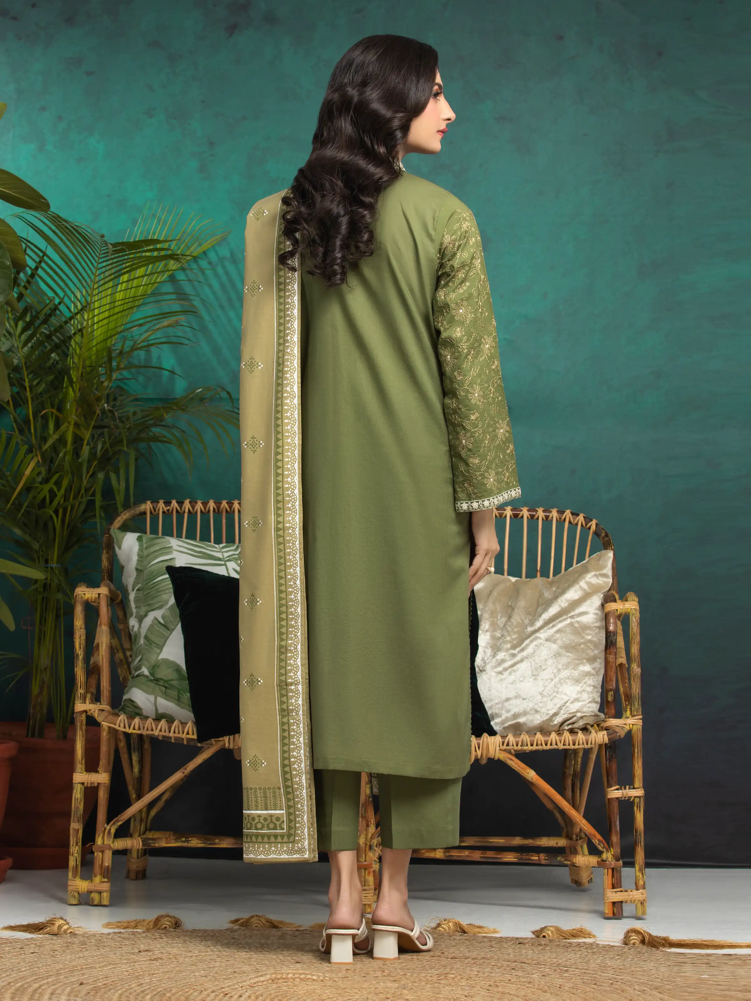 Embroidered Cambric Suit - EWU5V2-31018-3P - Image 2