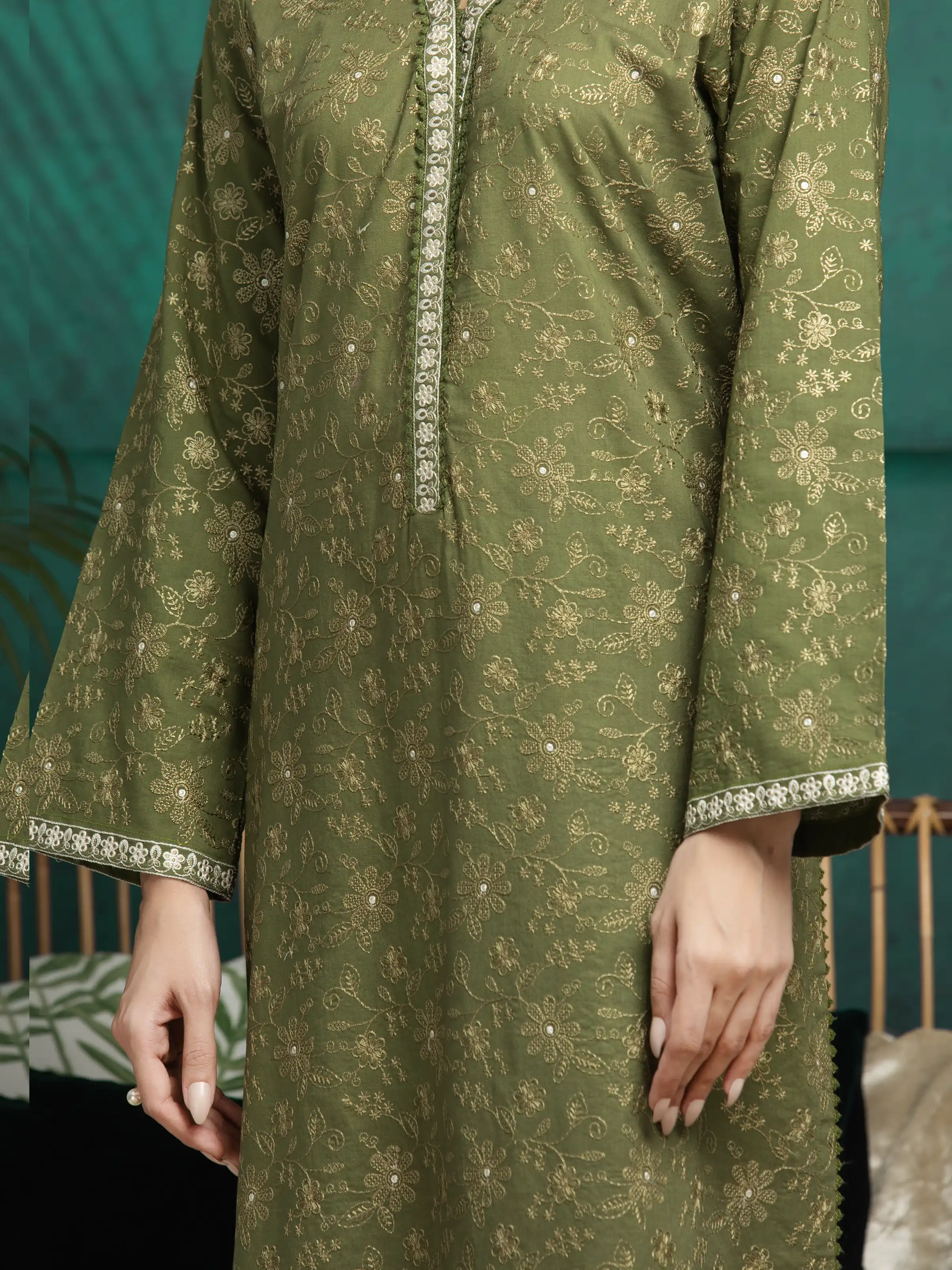 Embroidered Cambric Suit - EWU5V2-31018-3P - Image 4