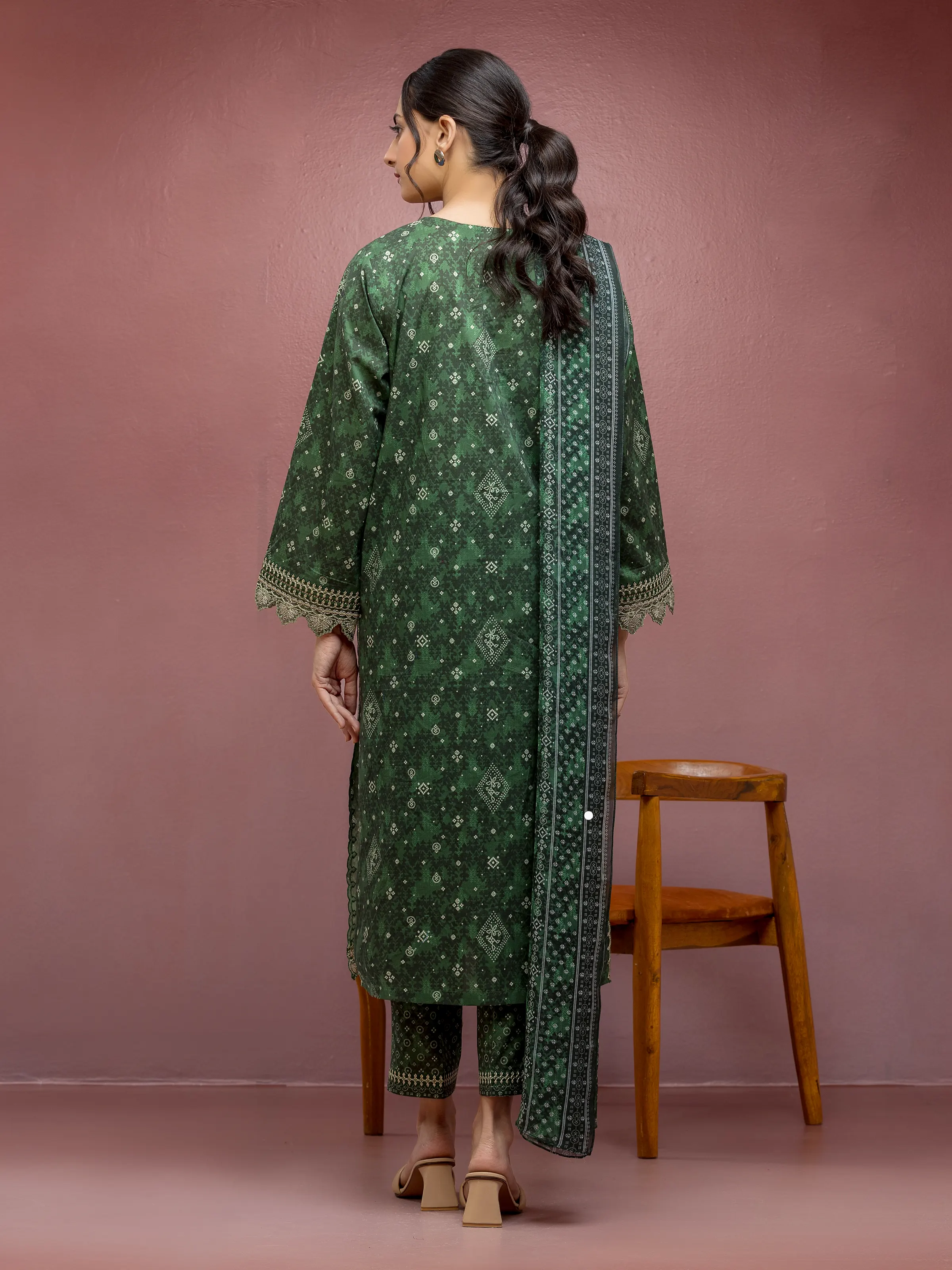 Embroidered Cambric Suit - EWU5V2-31042-3P - Image 5