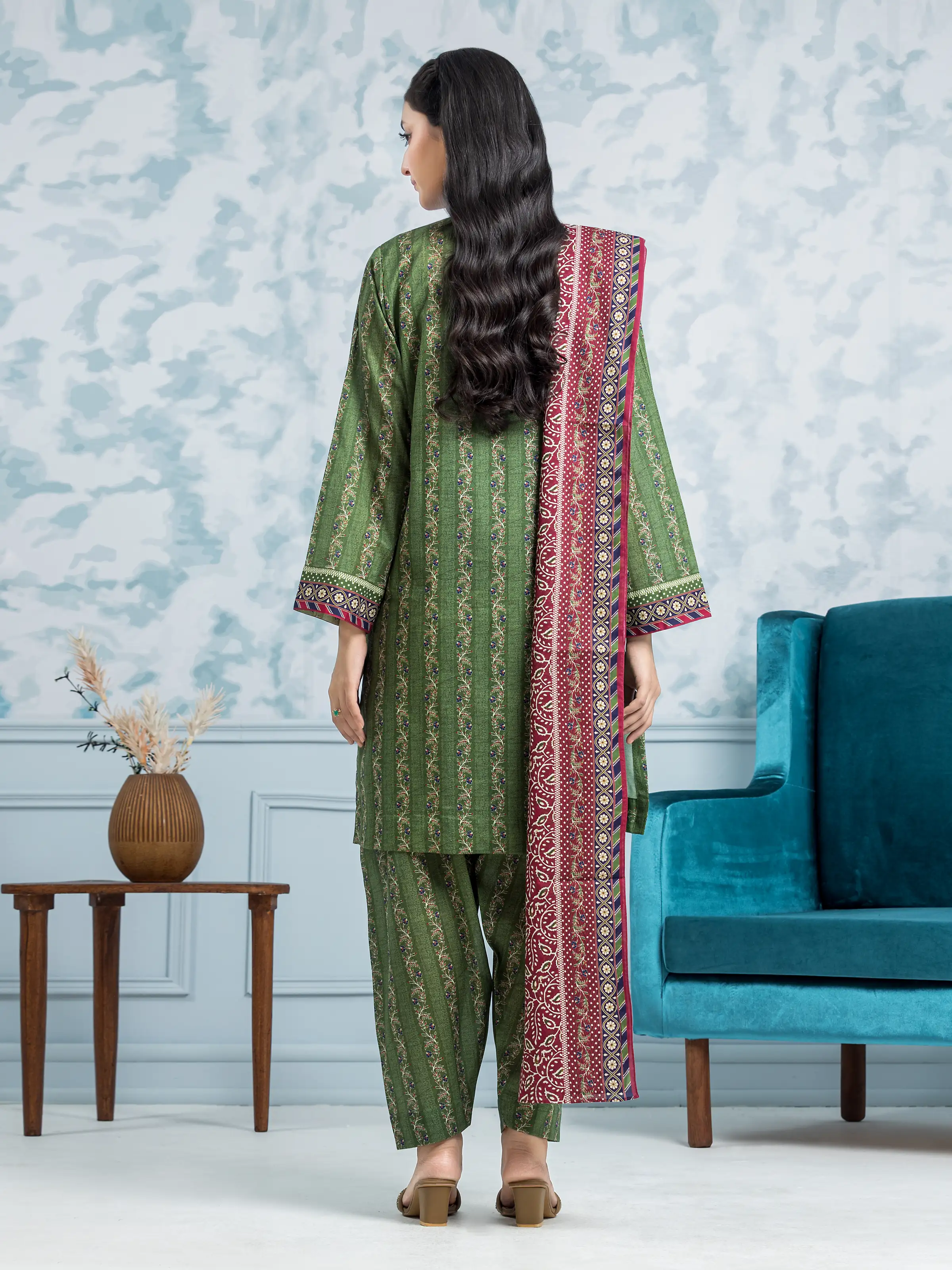 Printed Khaddar Suit - EWU24A3-29702-3P - Image 2