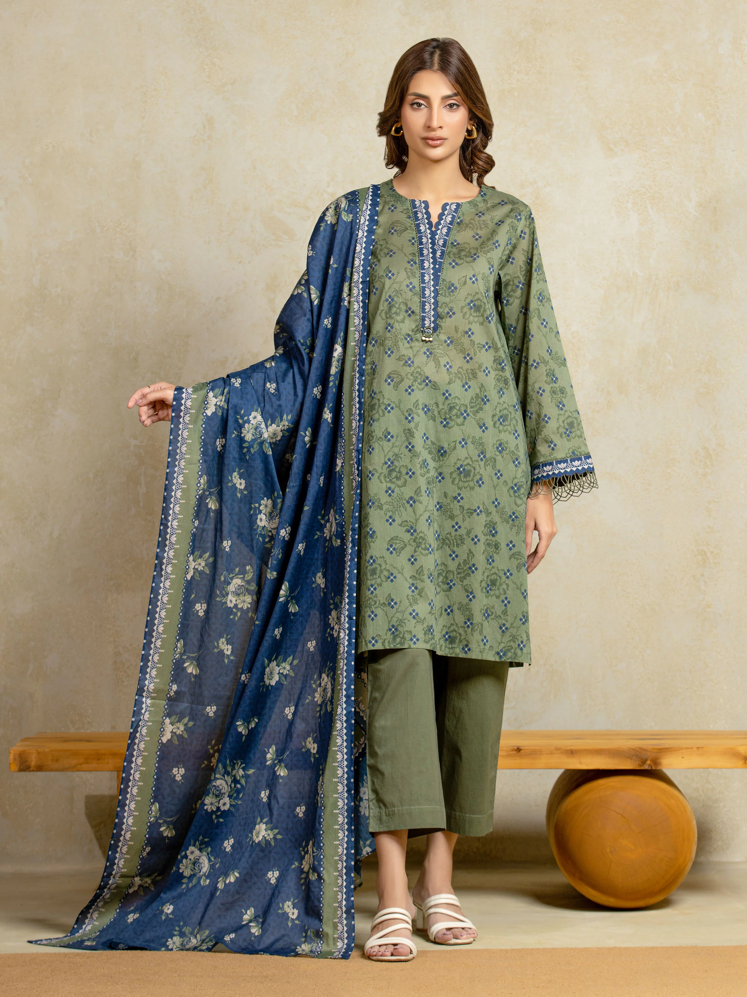 Printed Khaddar Suit - EWU5A3-35971-3P