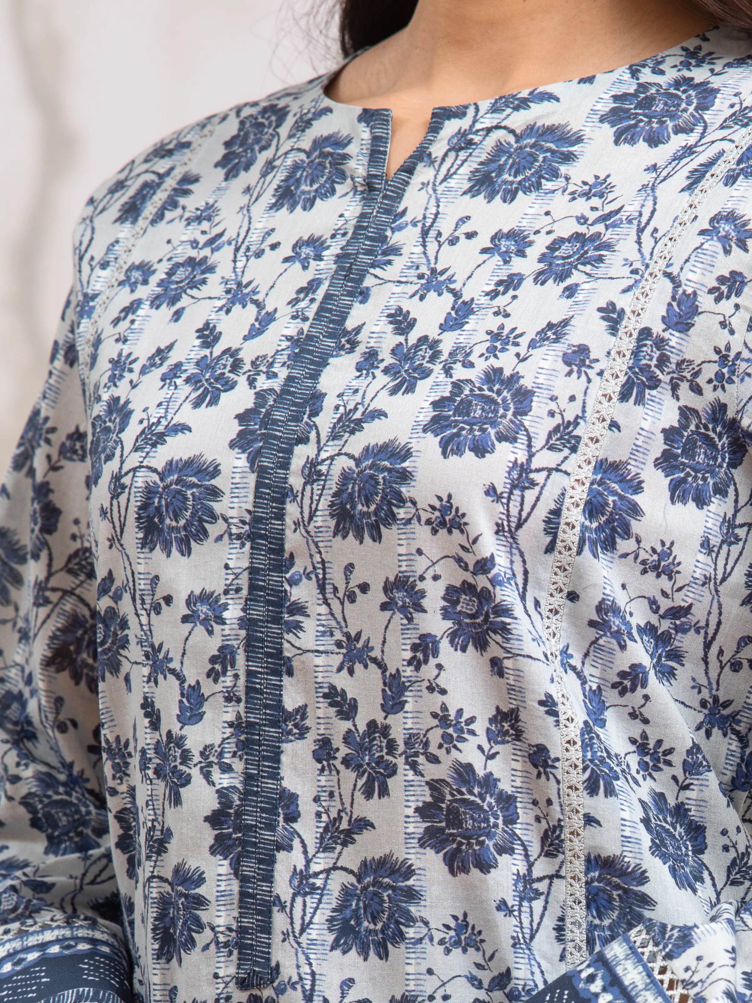 Printed Khaddar Suit - EWU24A3-29605-3P - Image 3