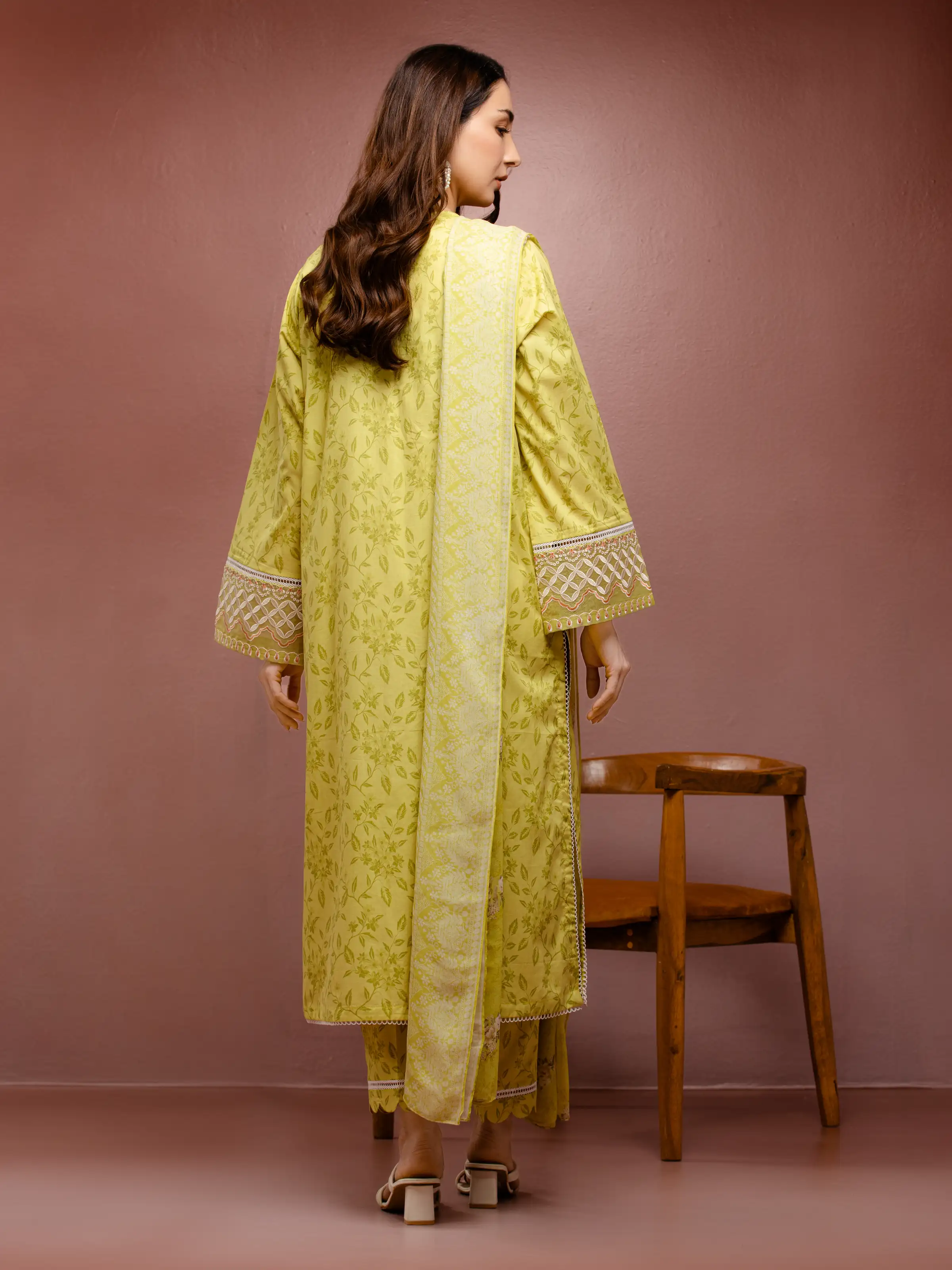 Embroidered Cambric Suit - EWU5V2-31070-3P - Image 4
