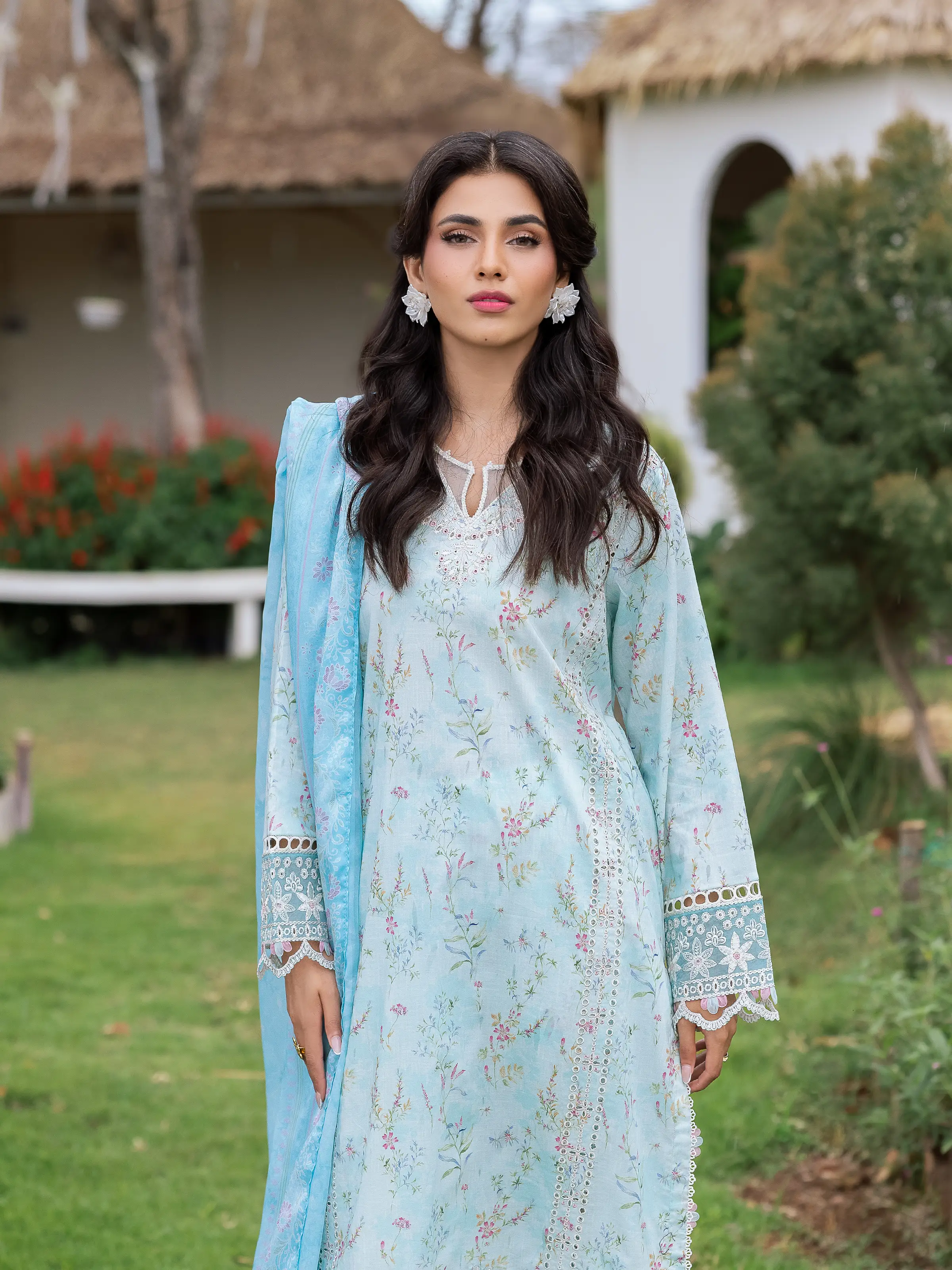 Embroidered Lawn Suit - EWU5V1-31438-3P - Image 2
