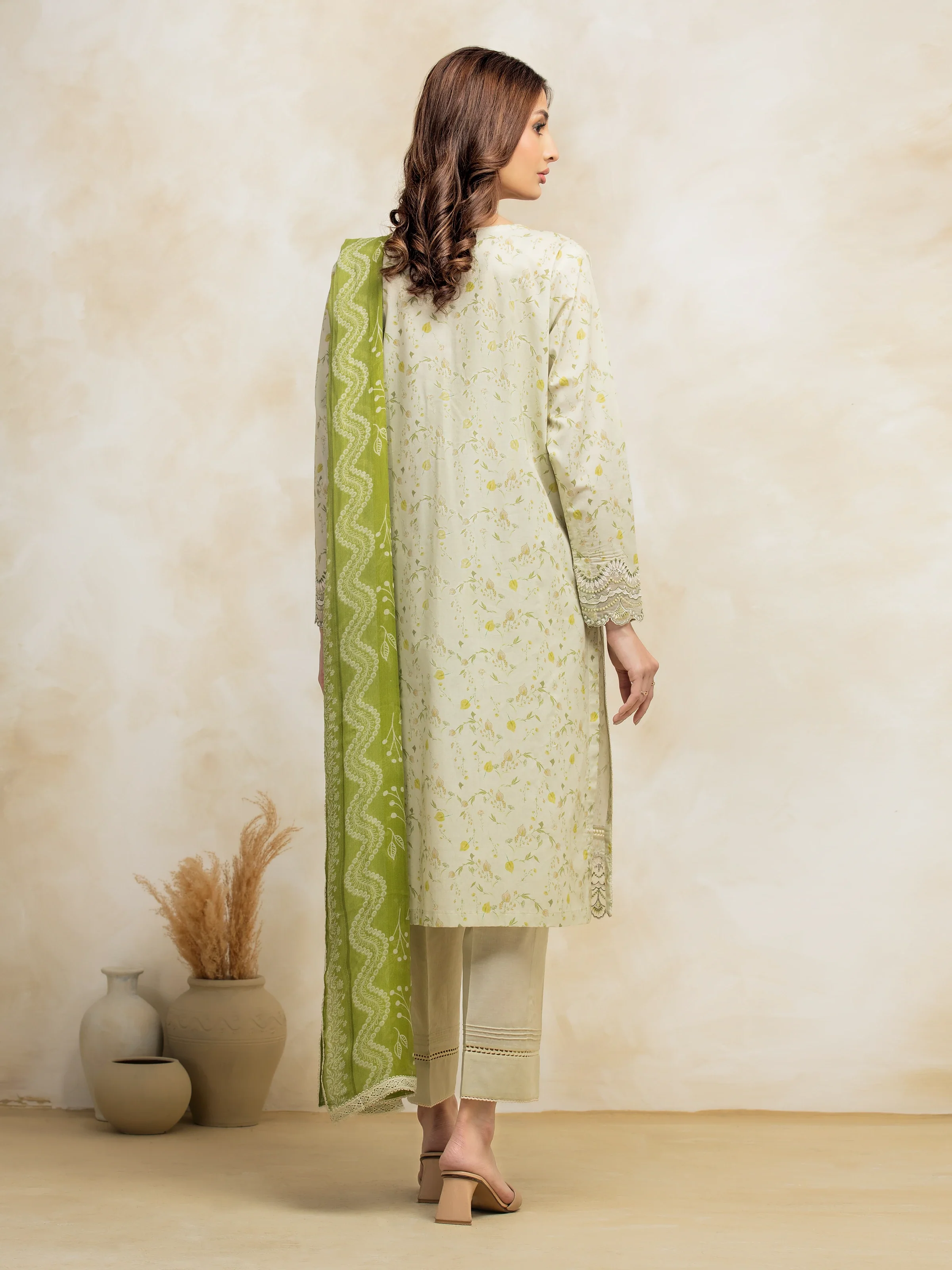 Embroidered Lawn Suit - EWU5V1-31188-3P - Image 2