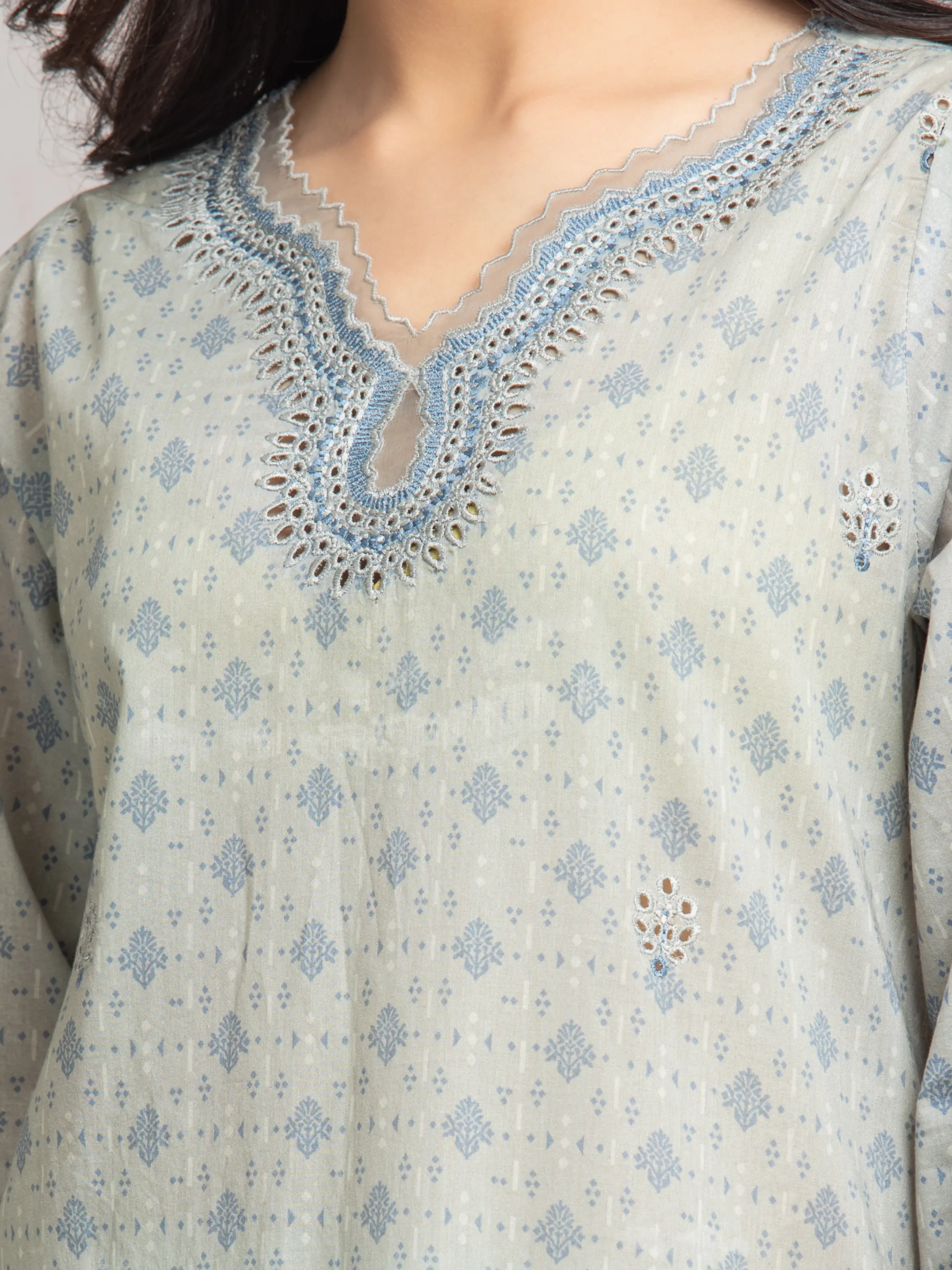 Embroidered Cambric Suit - EWU24V2-30025-3P - Image 3