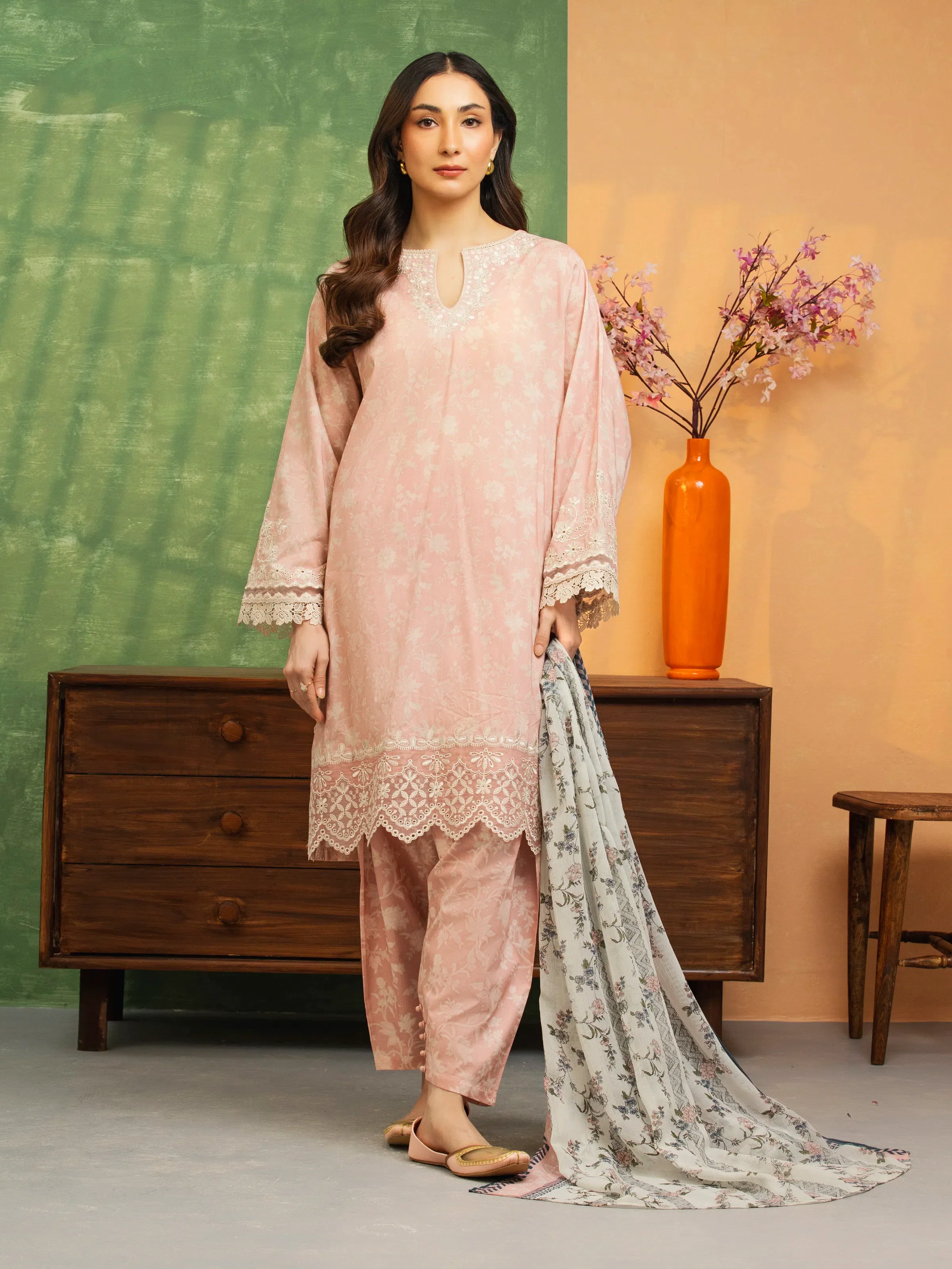 Embroidered Lawn Suit - EWU5V1-31404-3P