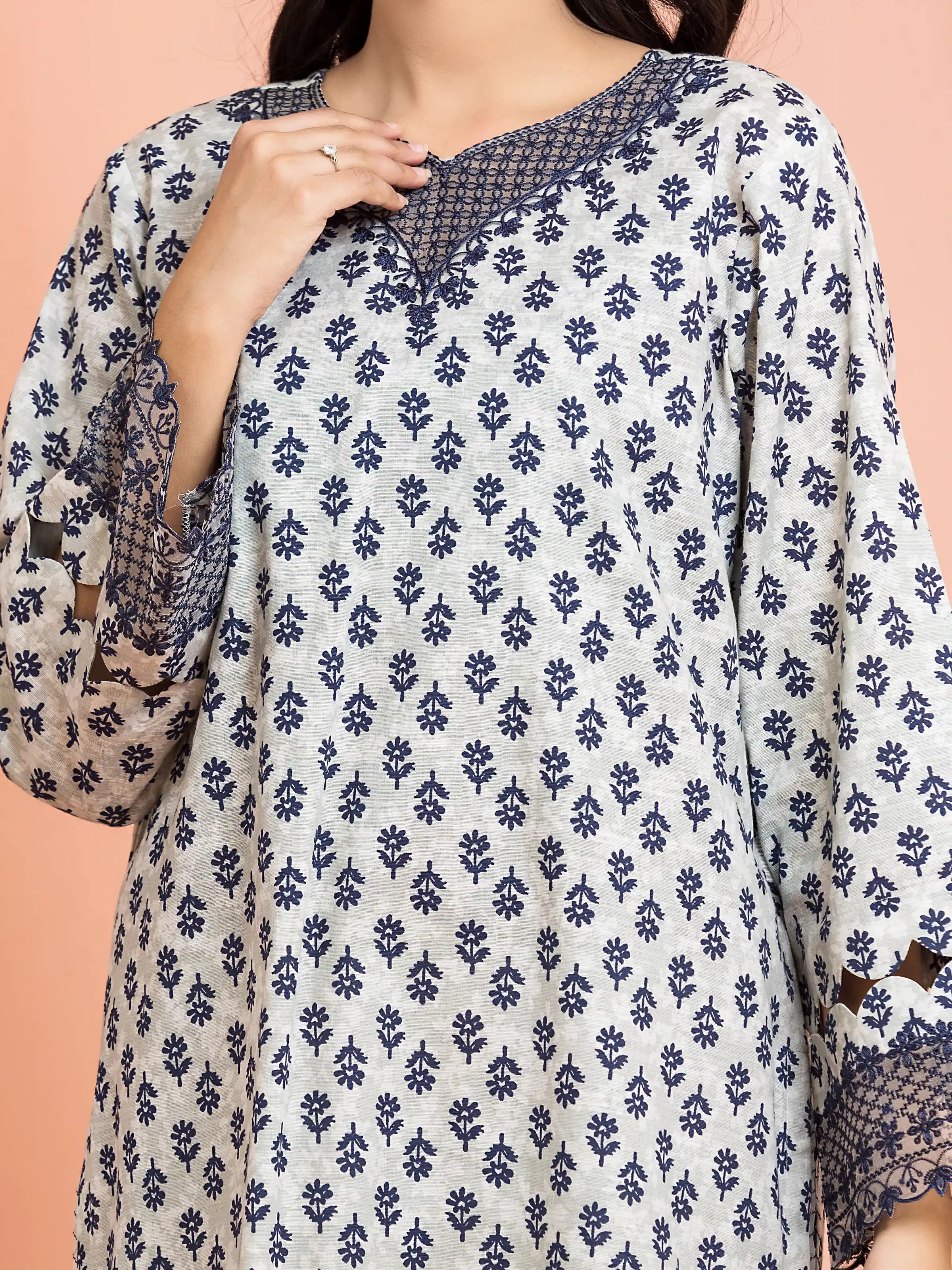 Embroidered Marina Twill Suit - EWU24V14-30186-3P - Image 3