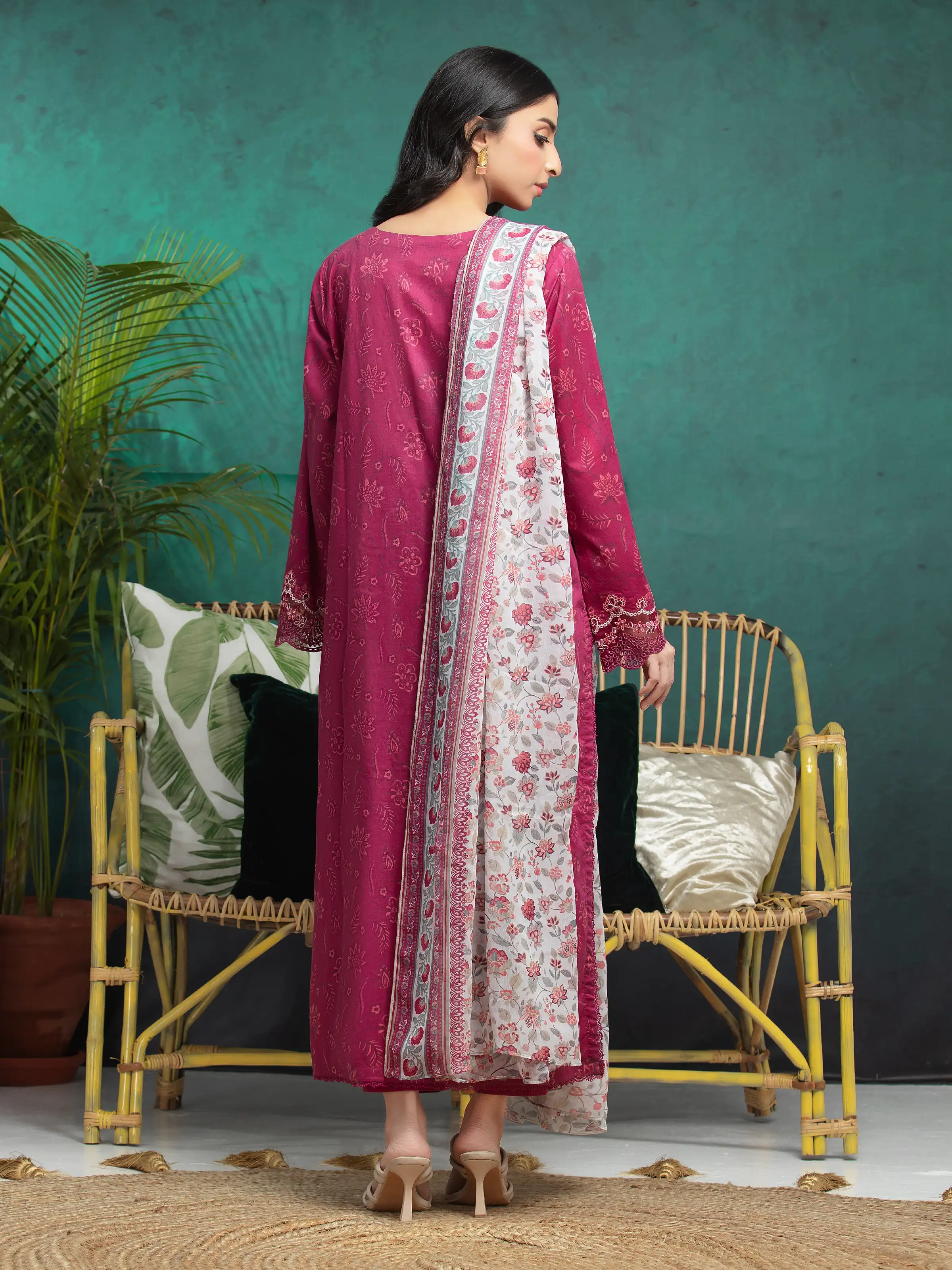 Embroidered Khaddar Suit - EWU24V11-30187-3P - Image 2
