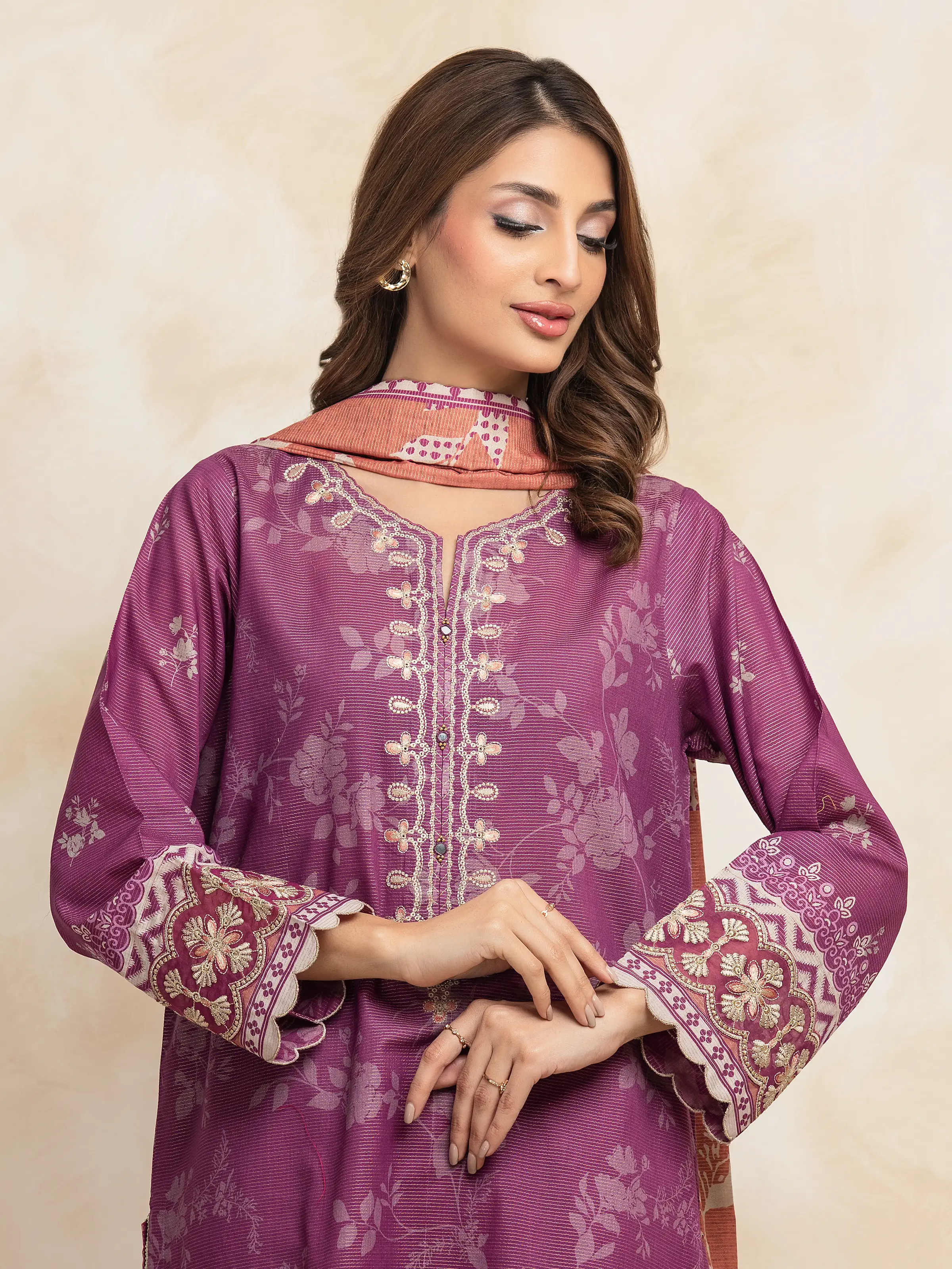 Embroidered Lawn Suit - EWU5V1-31207-3P - Image 4