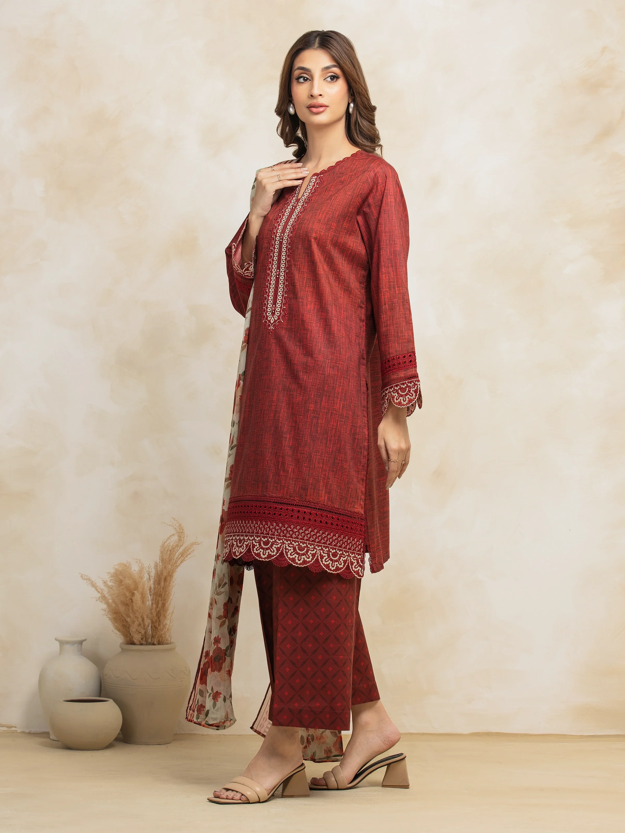 Embroidered Lawn Suit - EWU5V1-31093-3P - Image 2