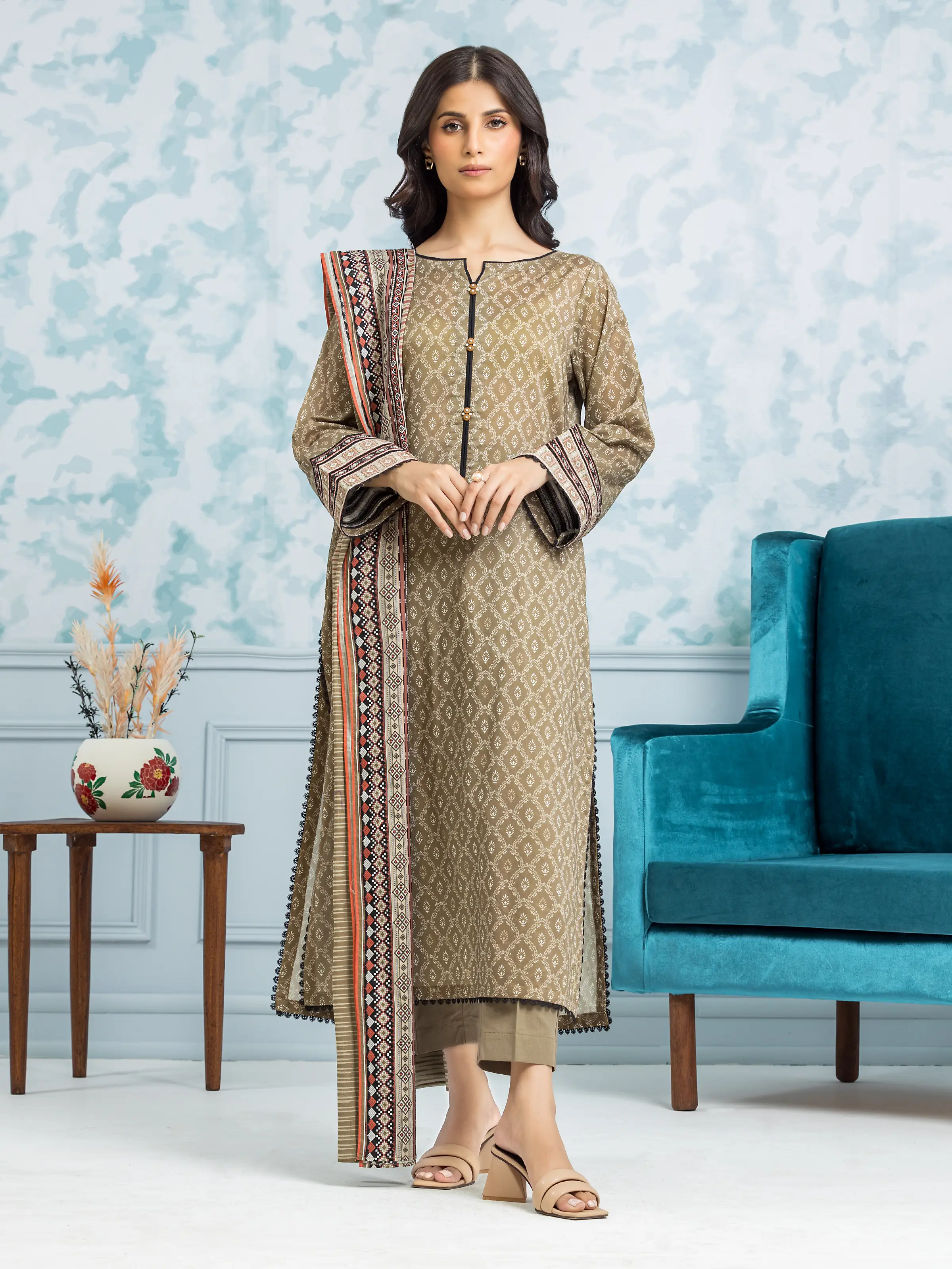 Printed Khaddar Suit - EWU24A3-28351-3P