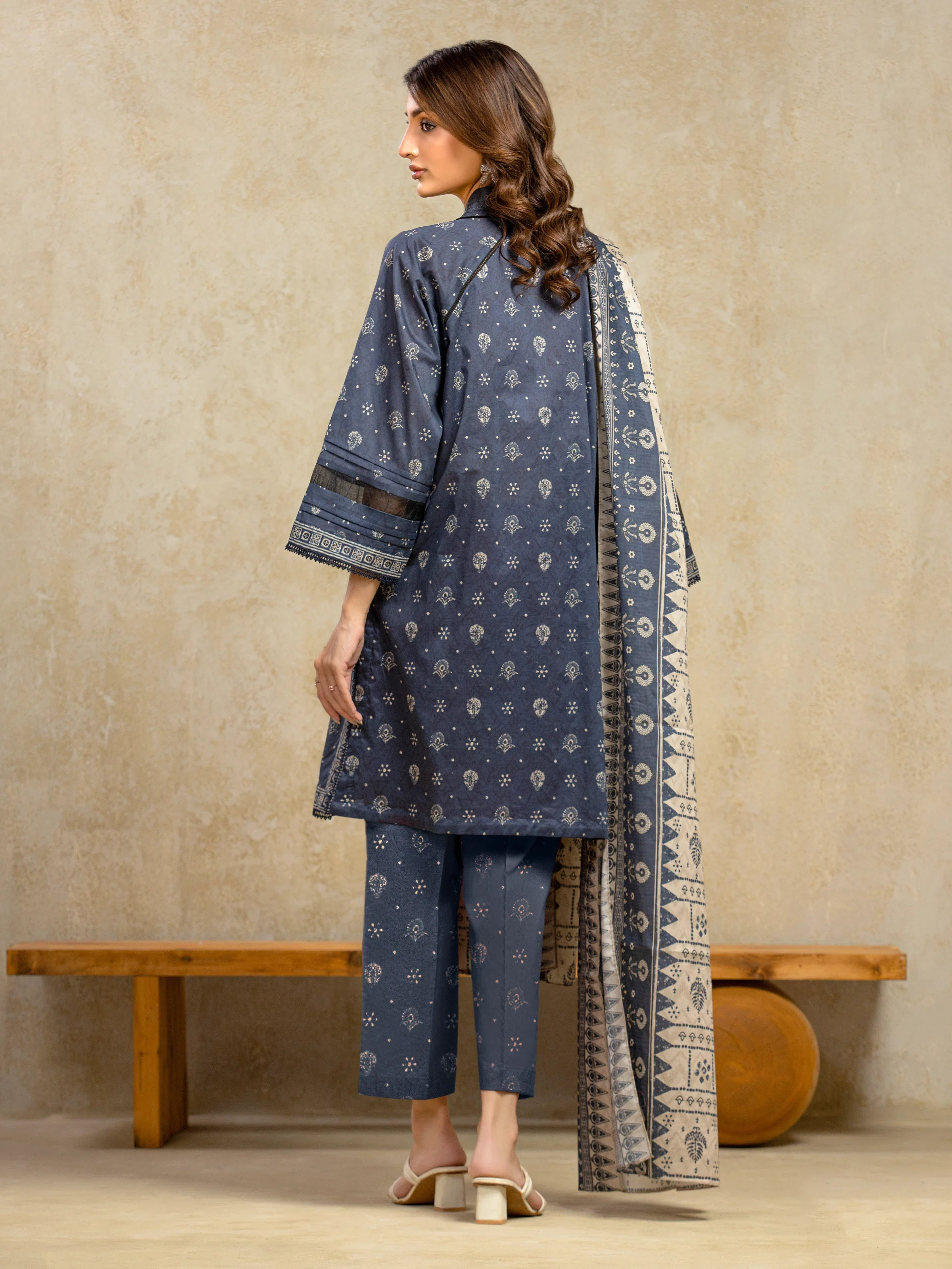 Printed Khaddar Suit - EWU5A3-36103-3P - Image 6