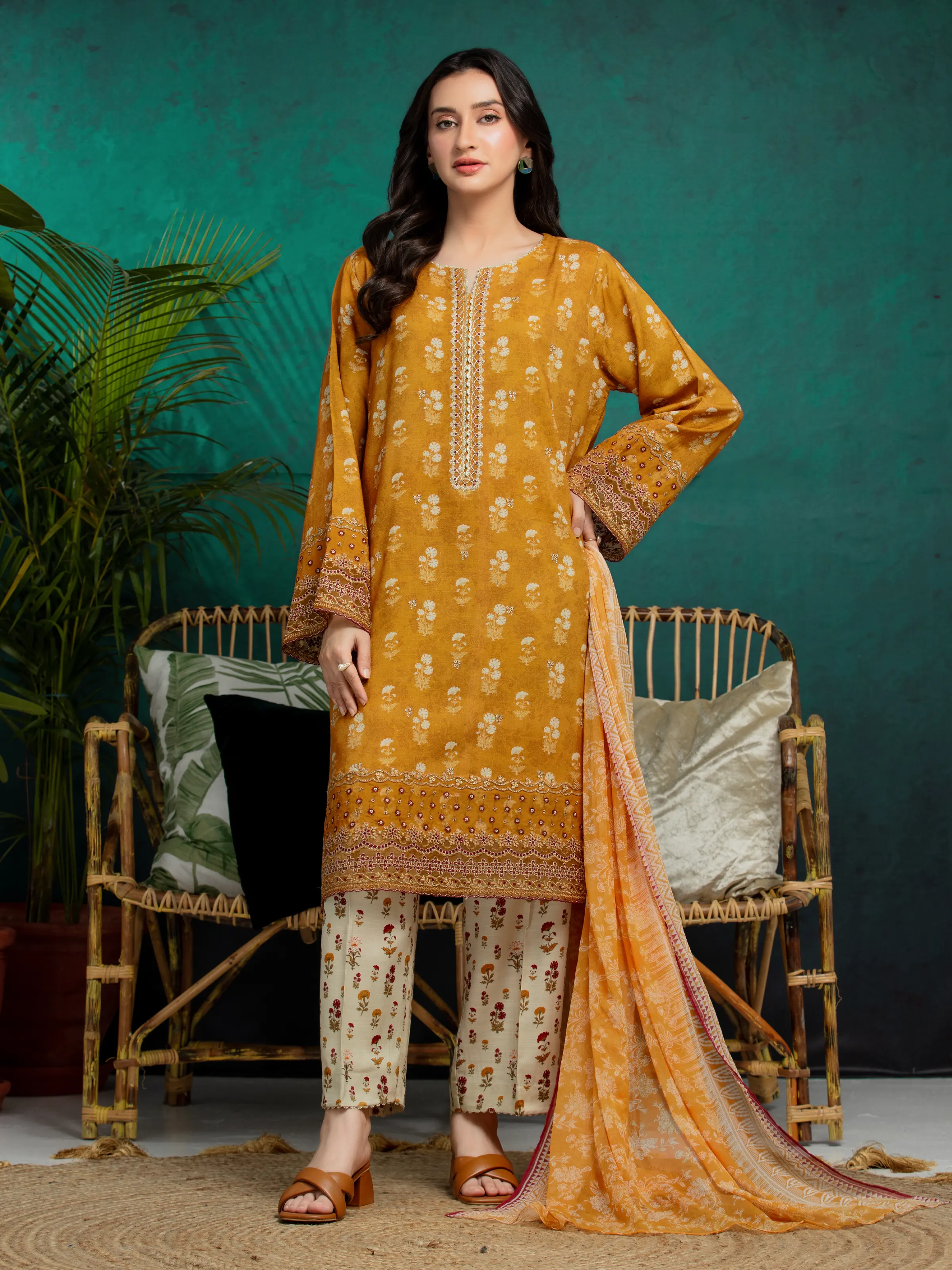 Embroidered Raw Silk Suit - EWU24V16-30377-3P