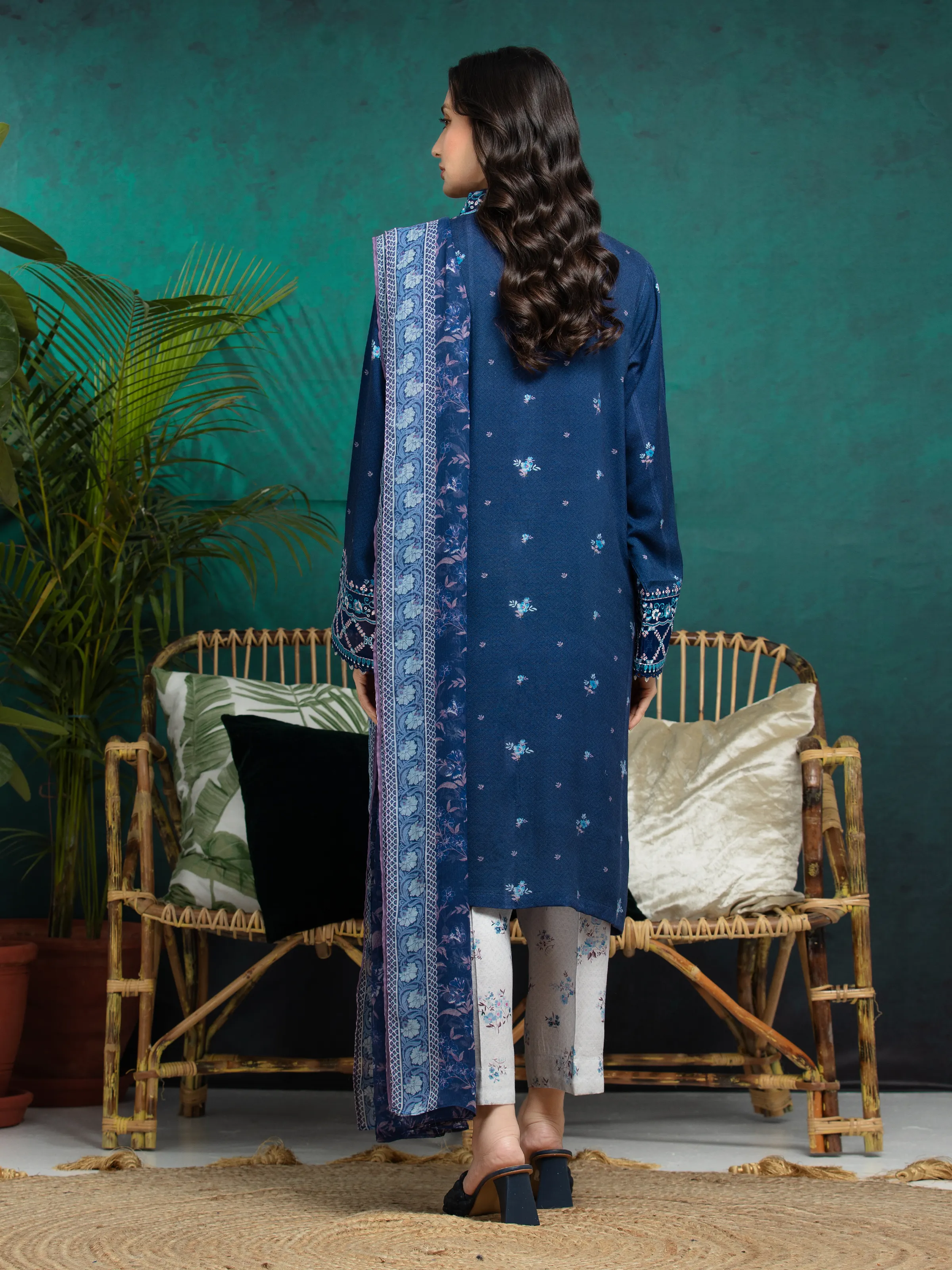 Embroidered Raw Silk Suit - EWU24V16-30372-3P - Image 2