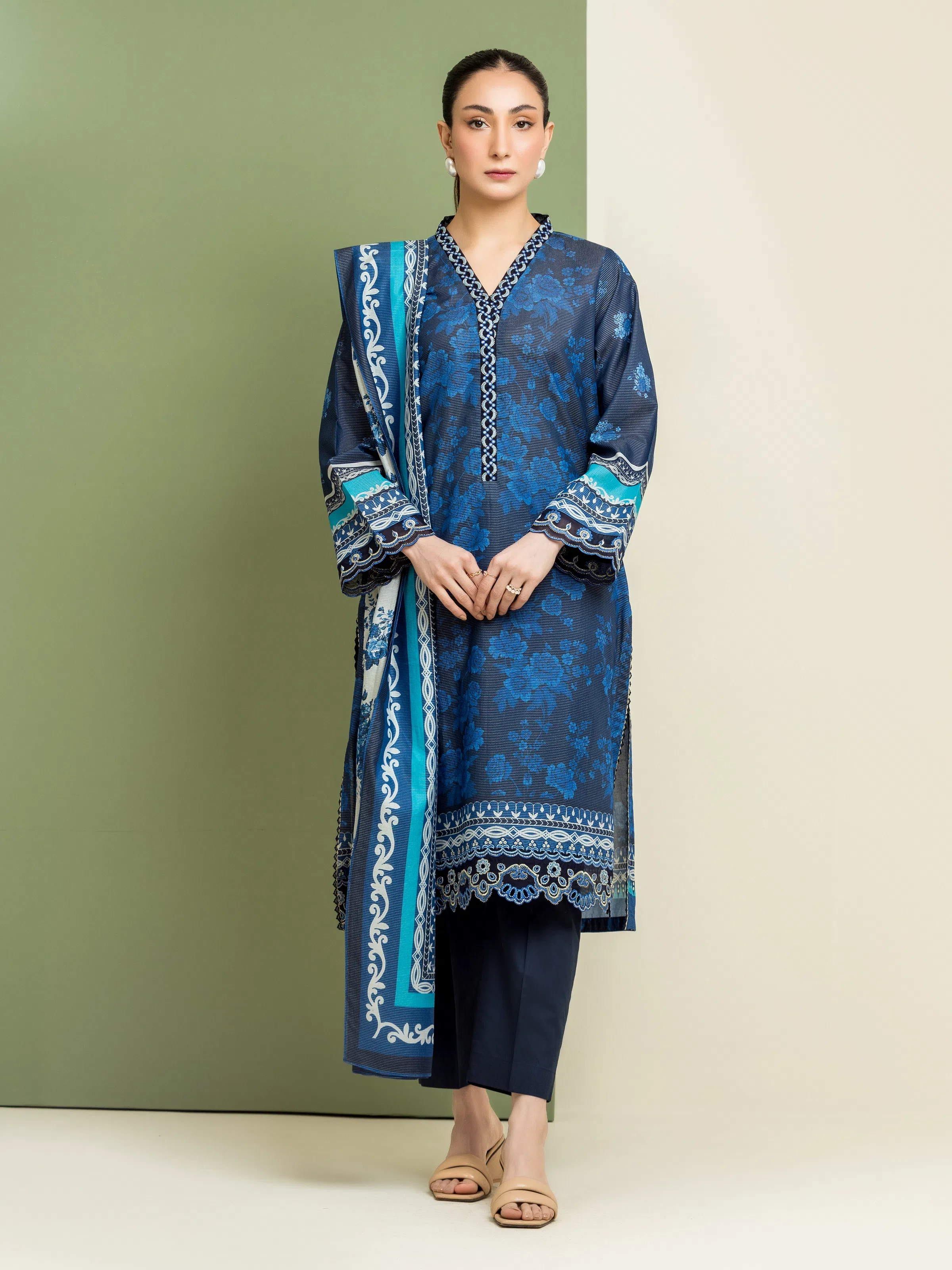 Embroidered Lawn Suit - EWU5V1-31197-3P