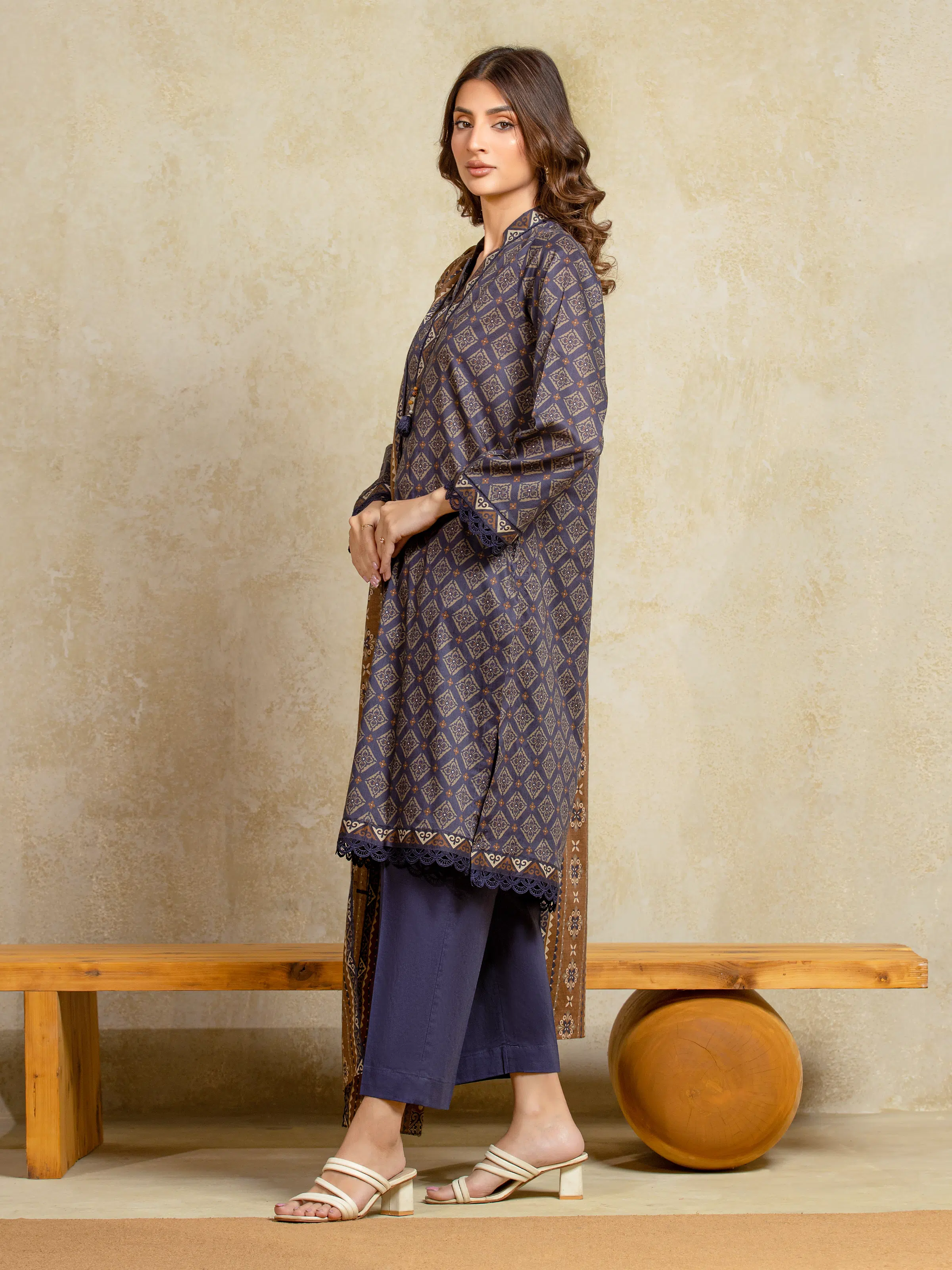 Printed Khaddar Suit - EWU5A3-35965-3P - Image 4