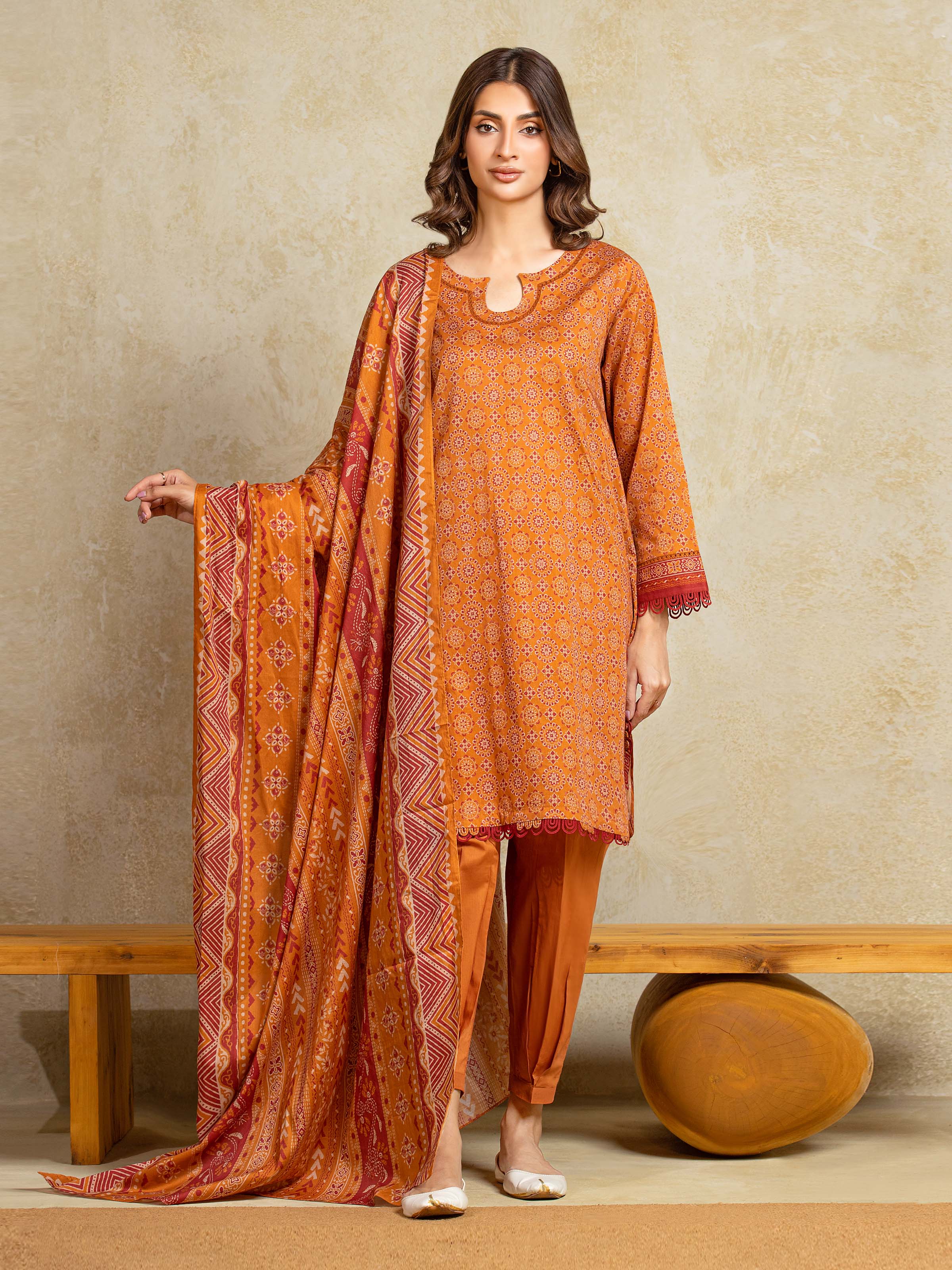 Printed Khaddar Suit - EWU5A3-35917-3P