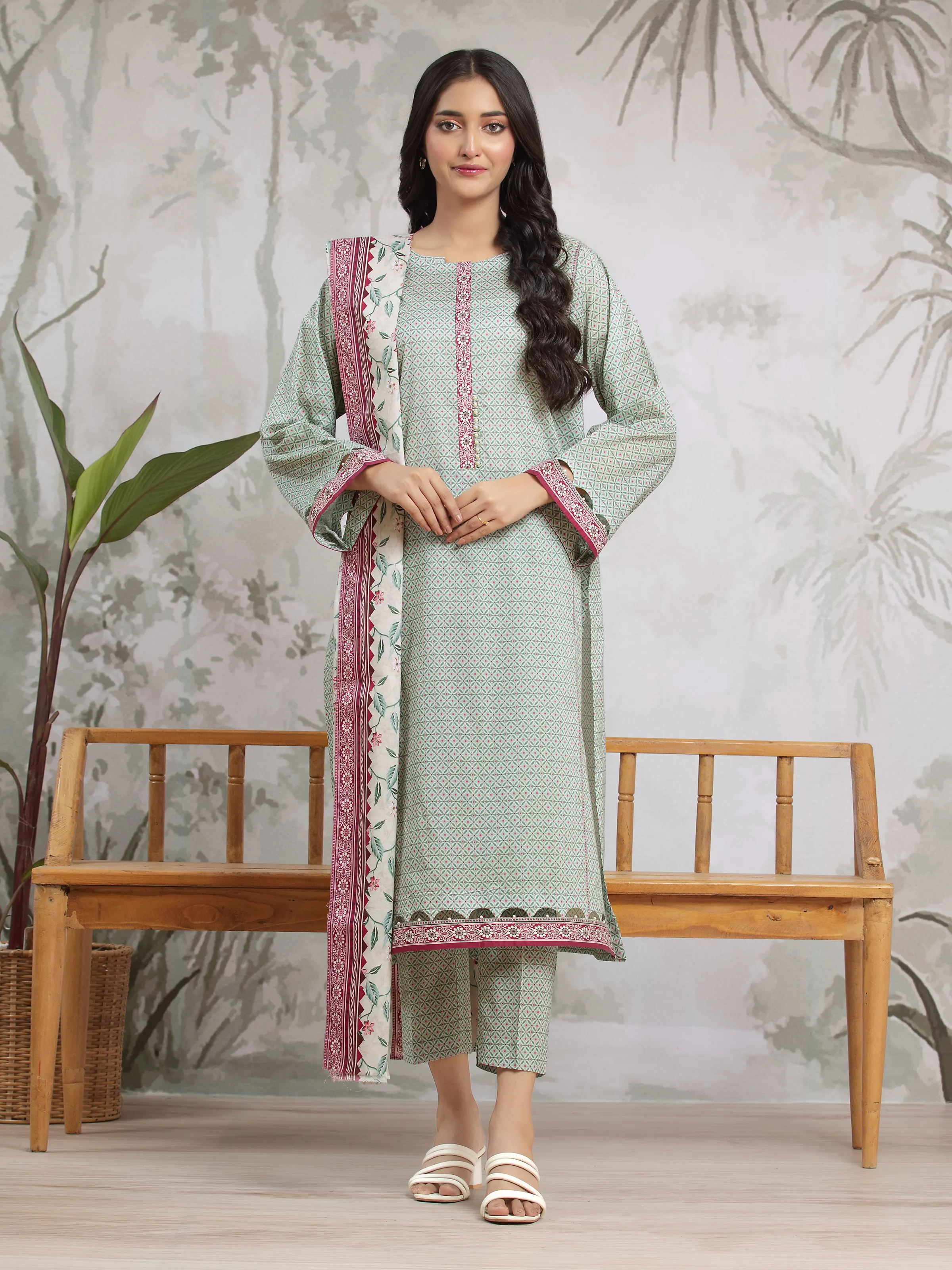 Printed Khaddar Suit - EWU24A3-29801-3P