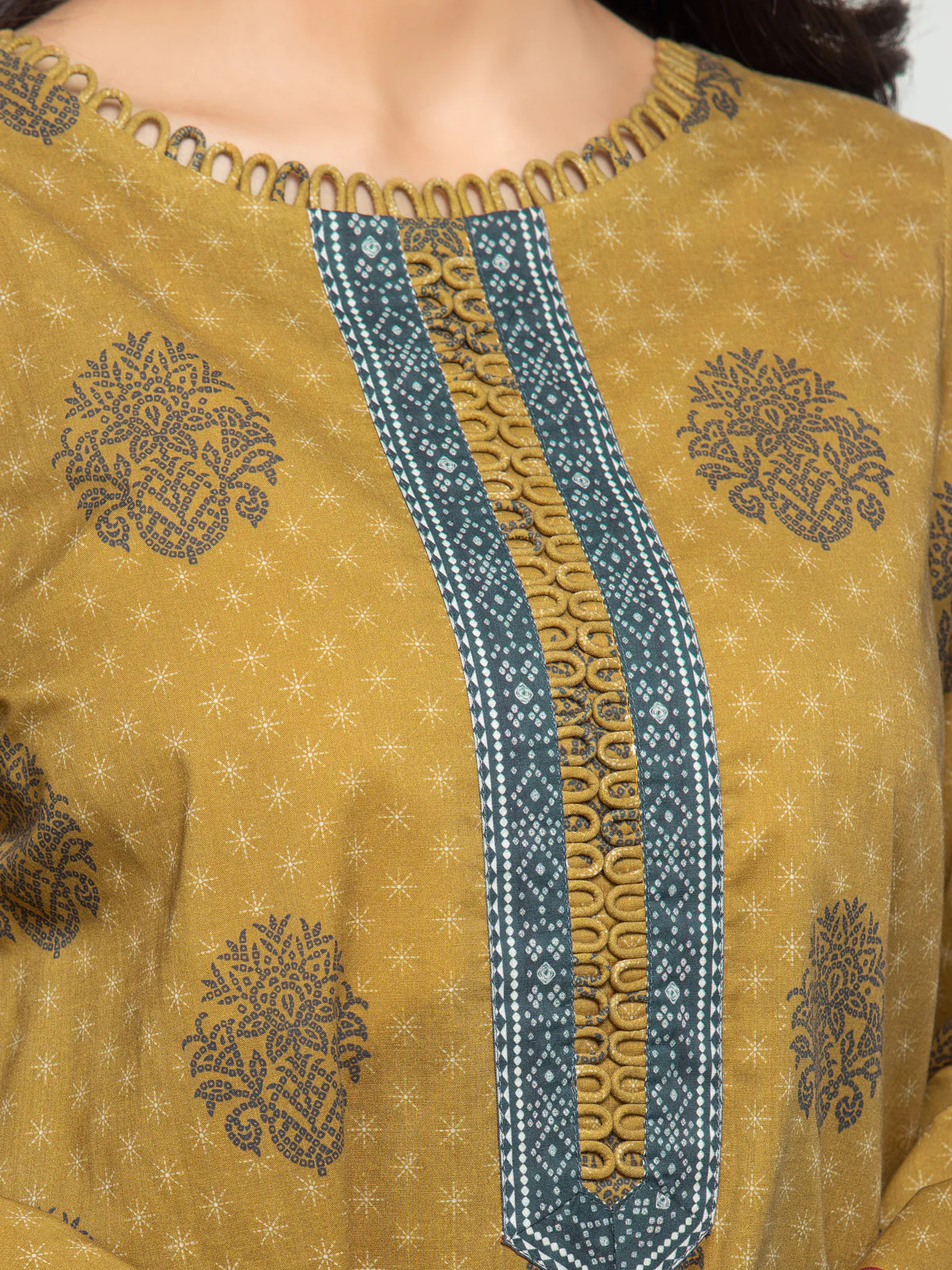 Printed Khaddar Shirt - EWU23A3S-27606S - Image 3
