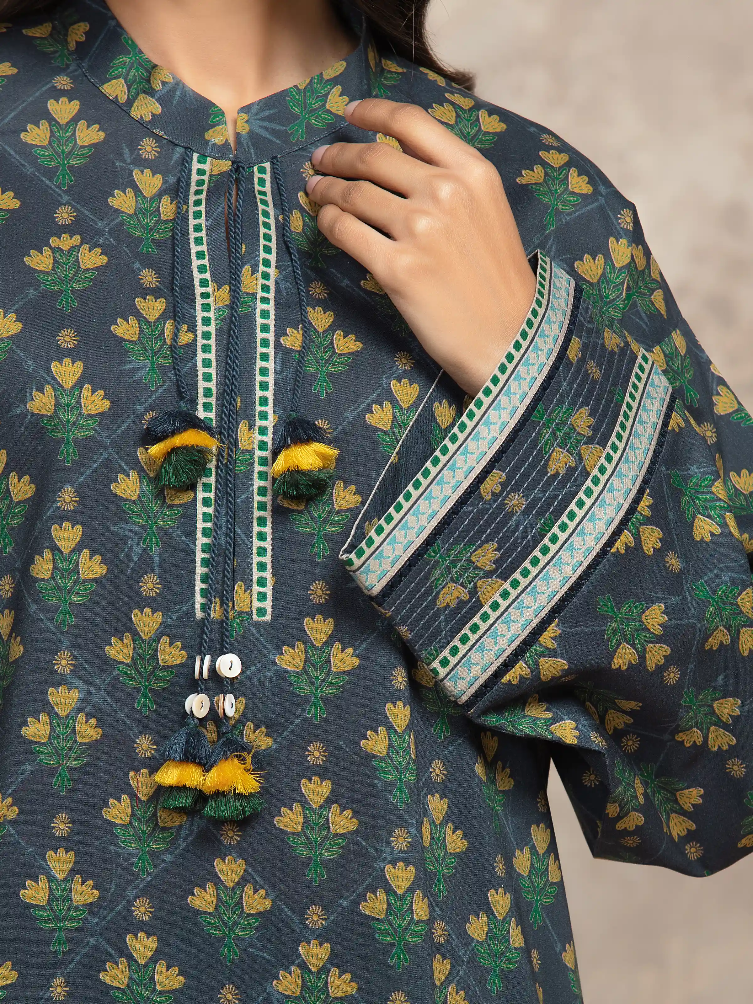 Printed Khaddar Suit - EWU5M3-032-3P - Image 3
