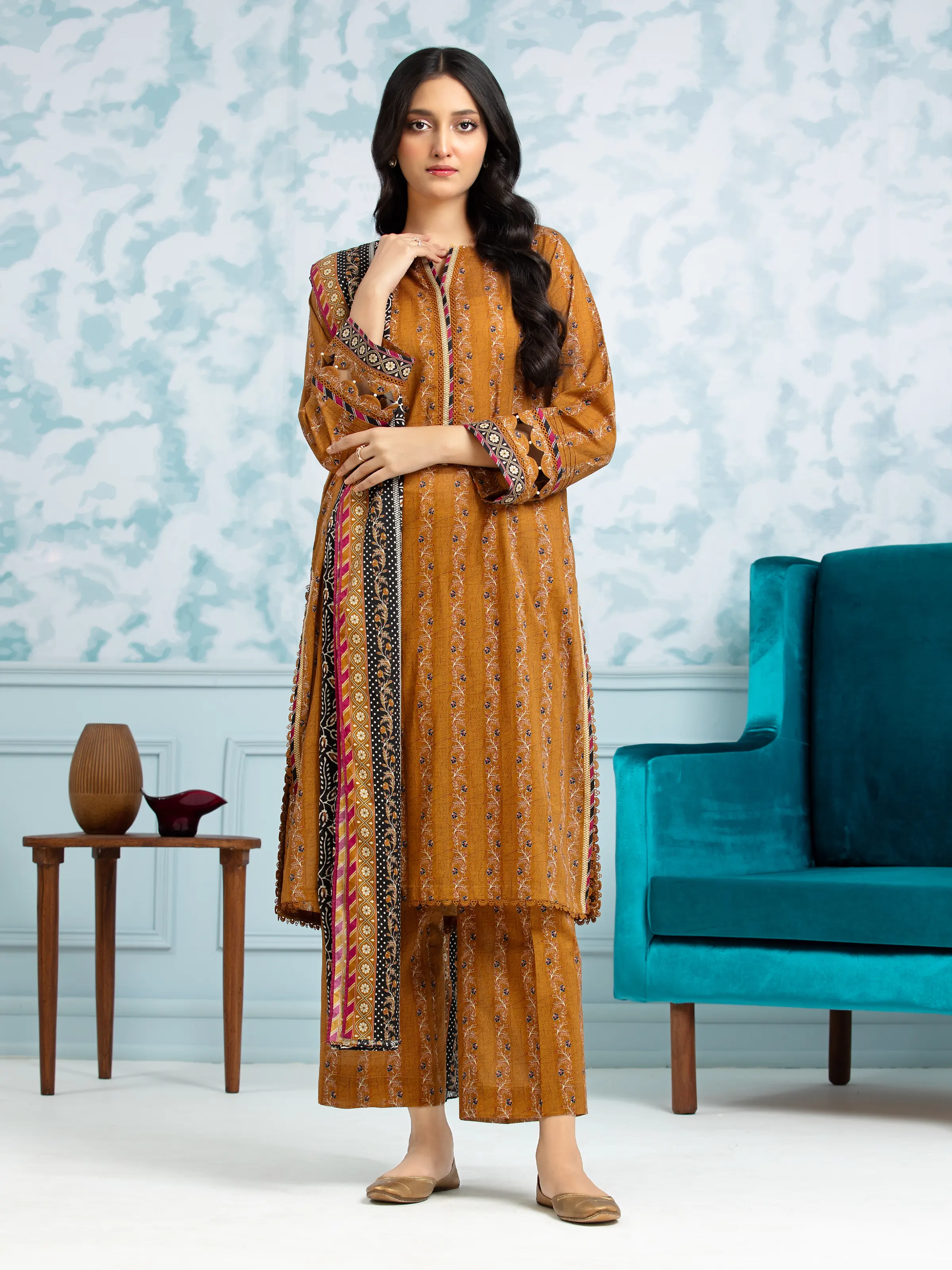 Printed Khaddar Suit - EWU24A3-29703-3P