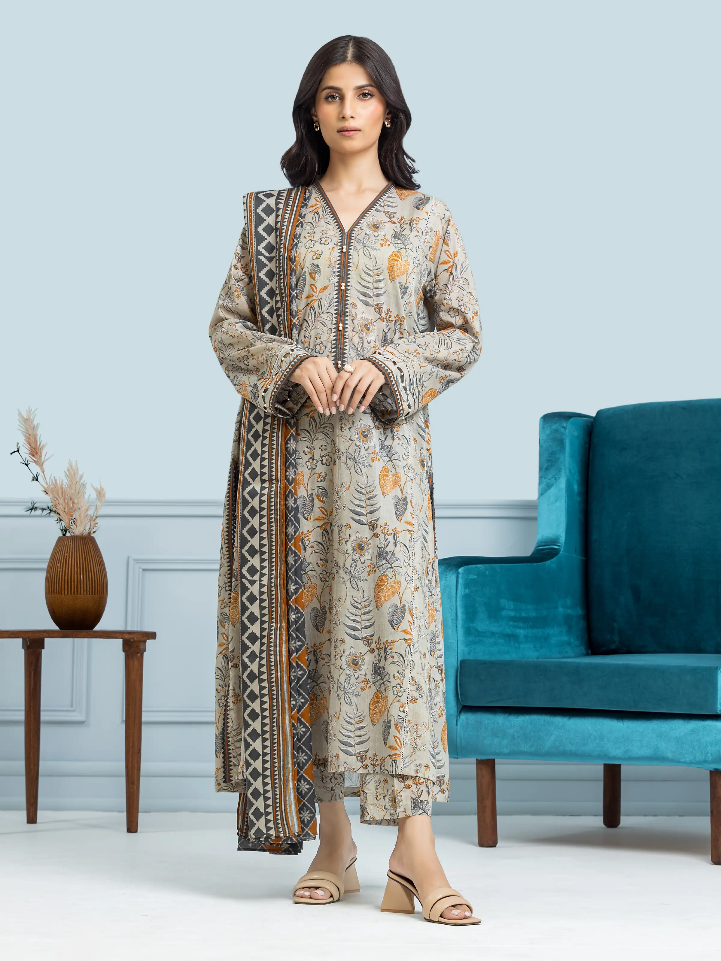 Printed Khaddar Suit - EWU24A3-29713-3P